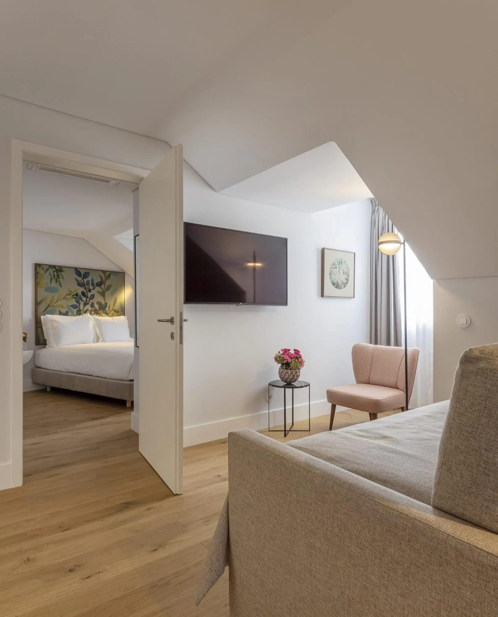 Bedroom, Bed in Lisbon Serviced Apartments - Madalena