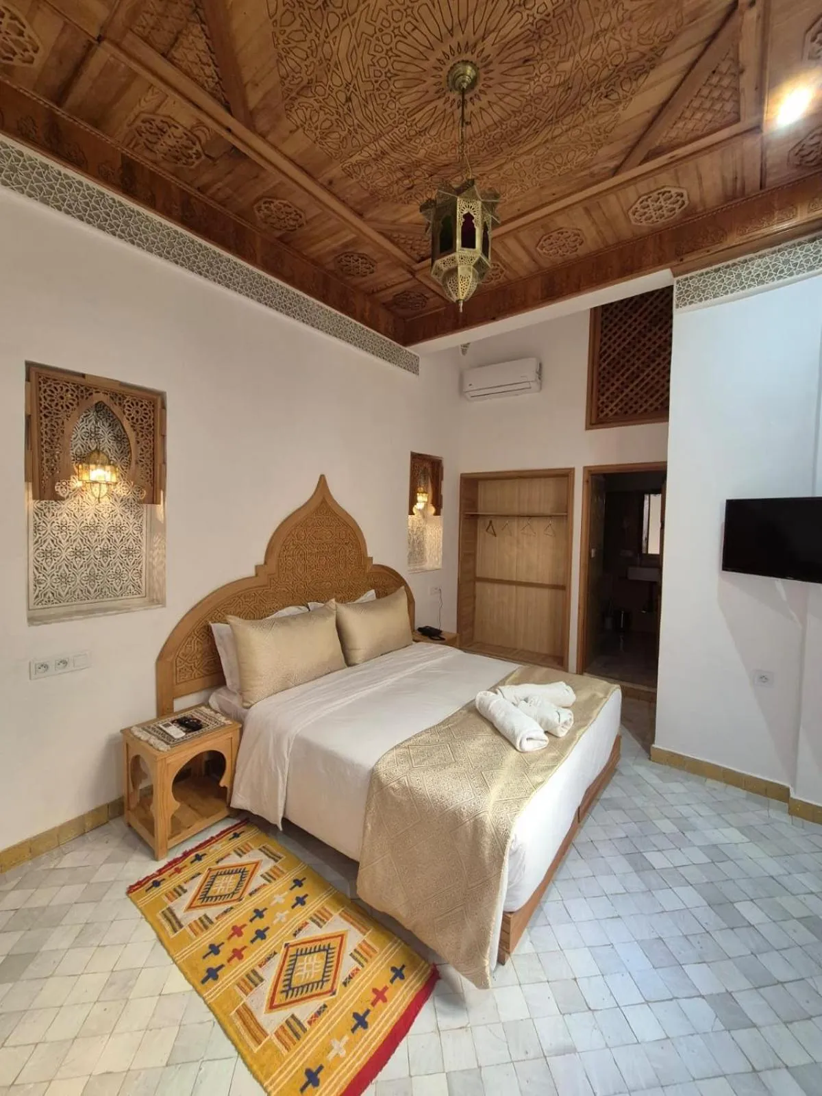 Photo of the whole room, Bed in Riad Rasia