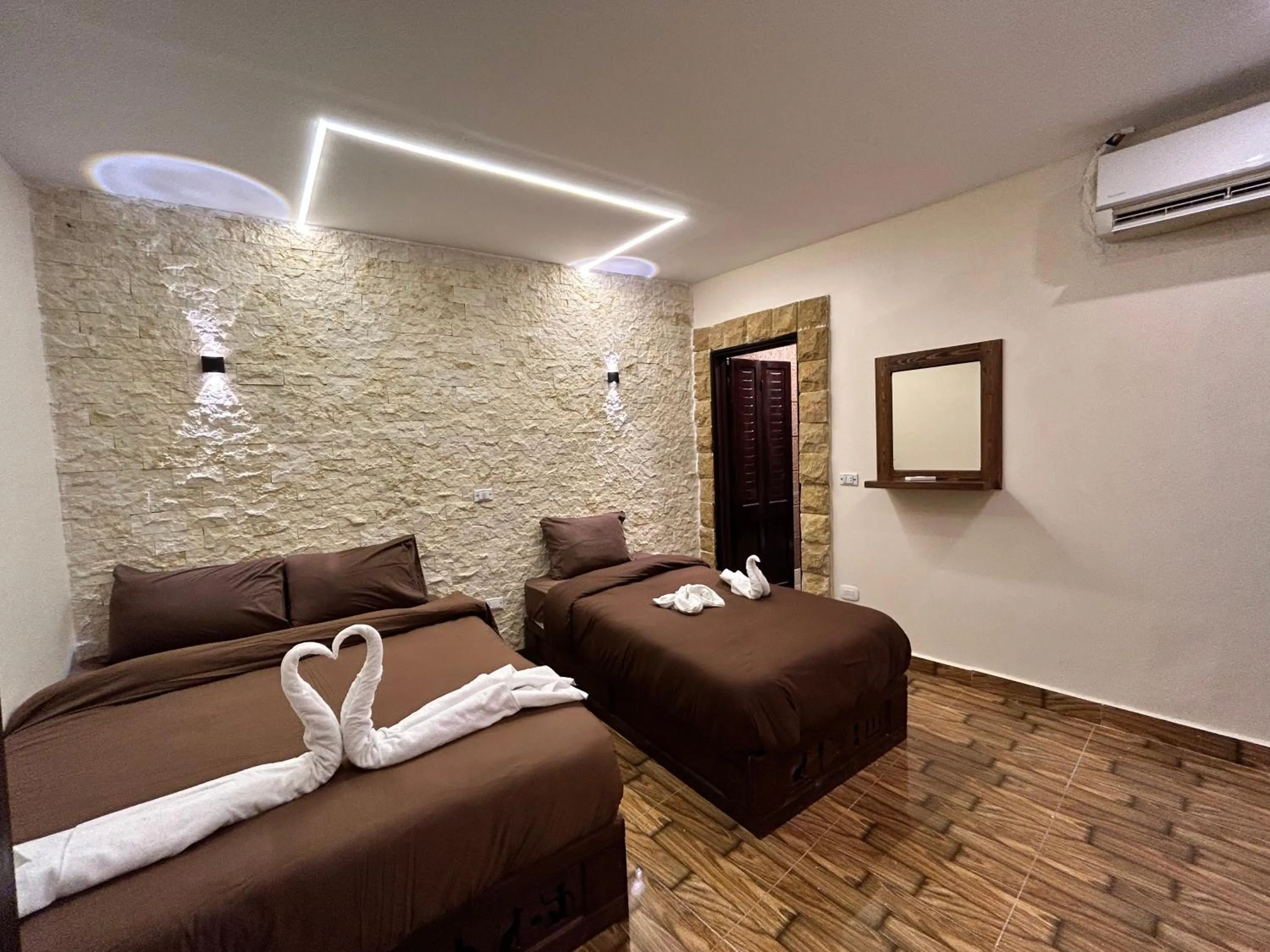 Bed in Sahara Pyramids Inn