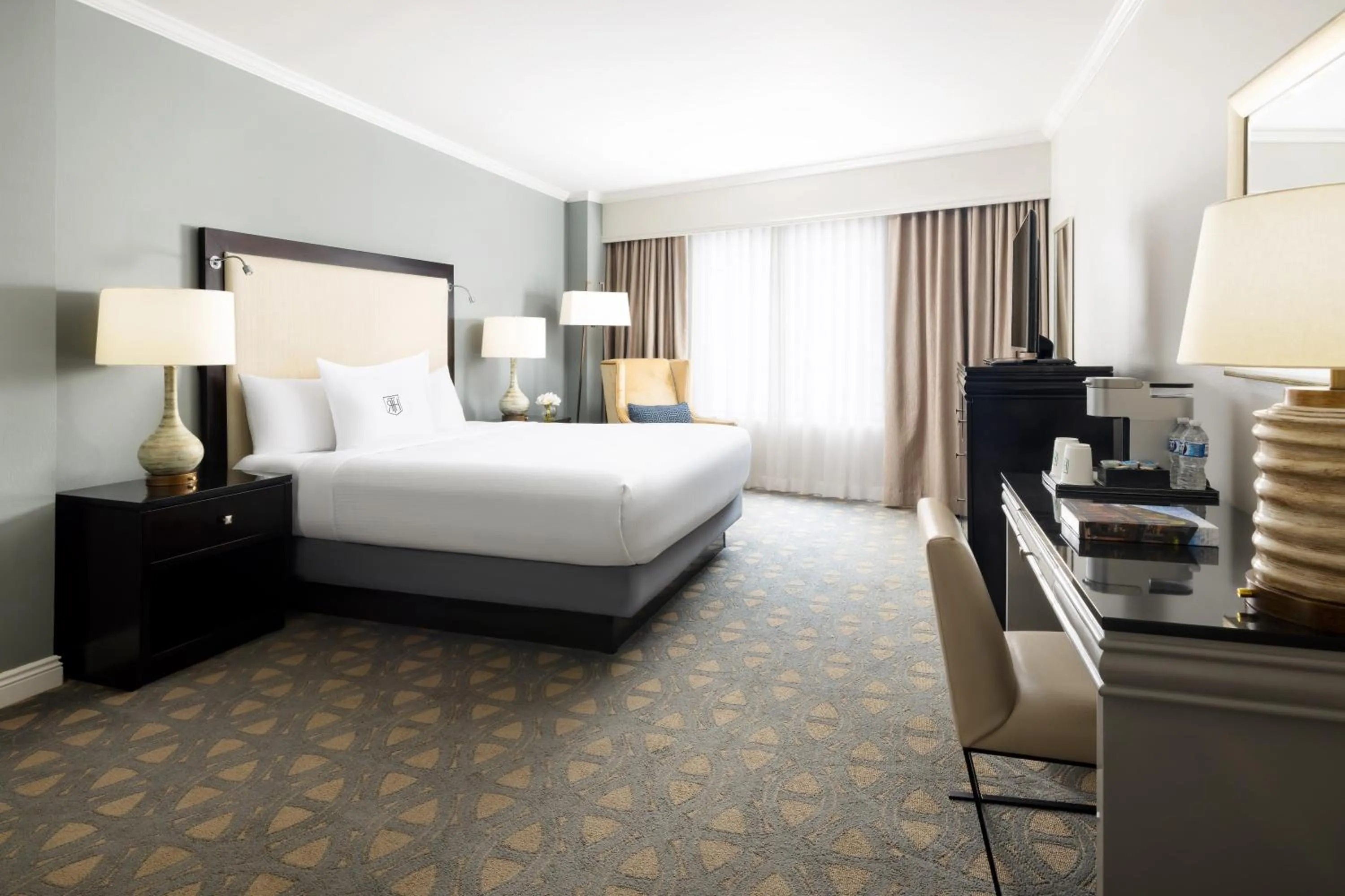 Bedroom, Bed in The Riverfront Hotel New Orleans