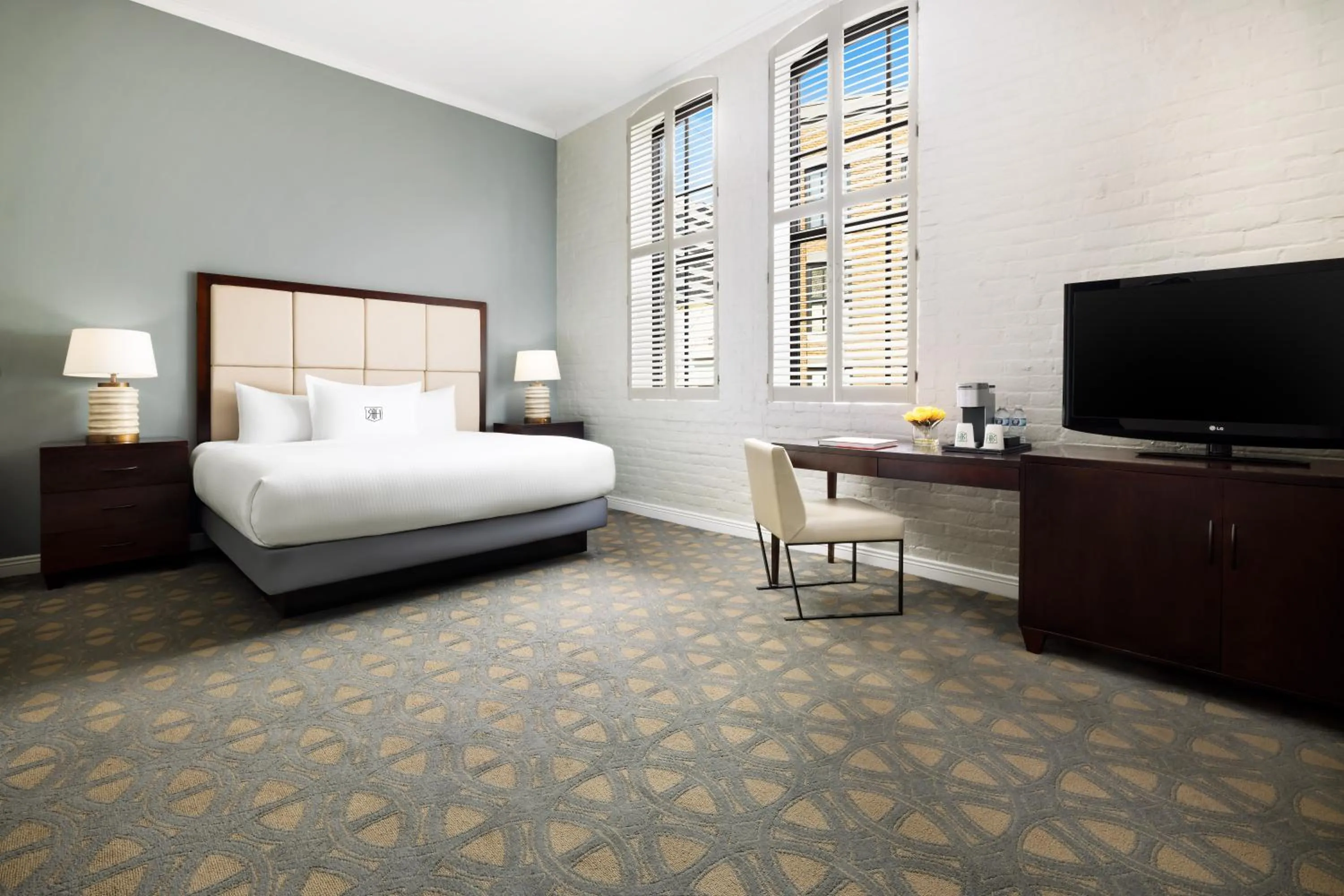 Bedroom, Bed in The Riverfront Hotel New Orleans