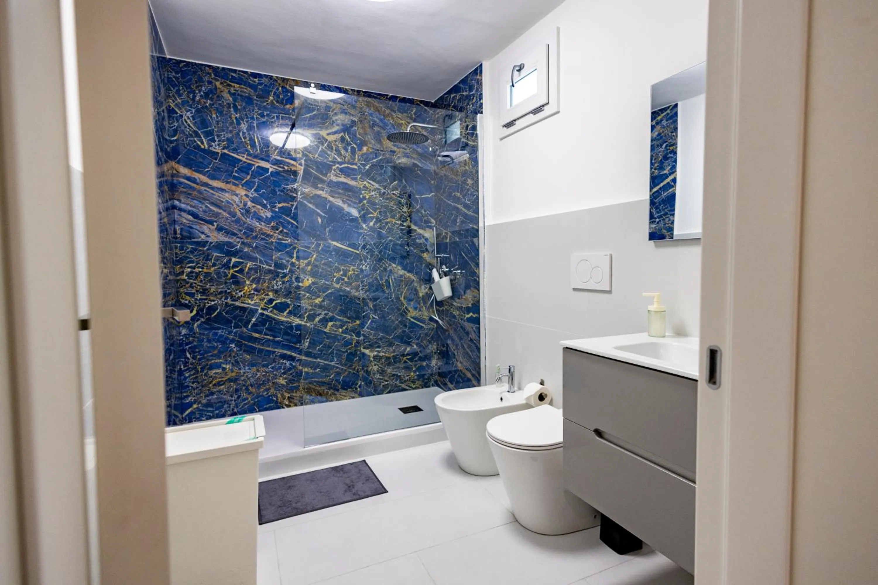 Shower in B&B Belvedere All'Idria