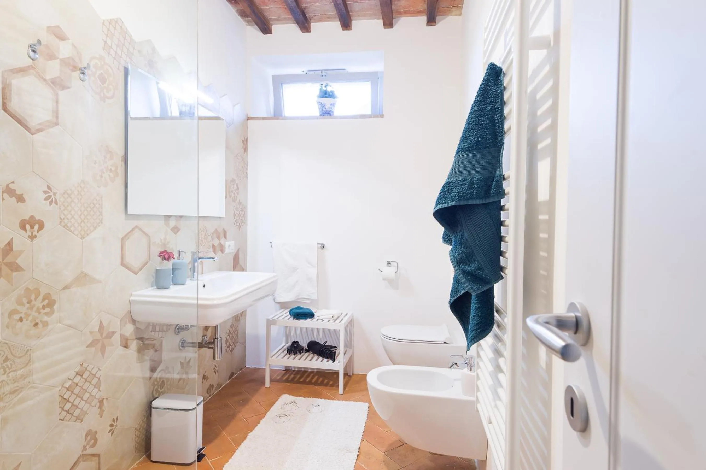 Shower, Bed in Tenuta La Santissima
