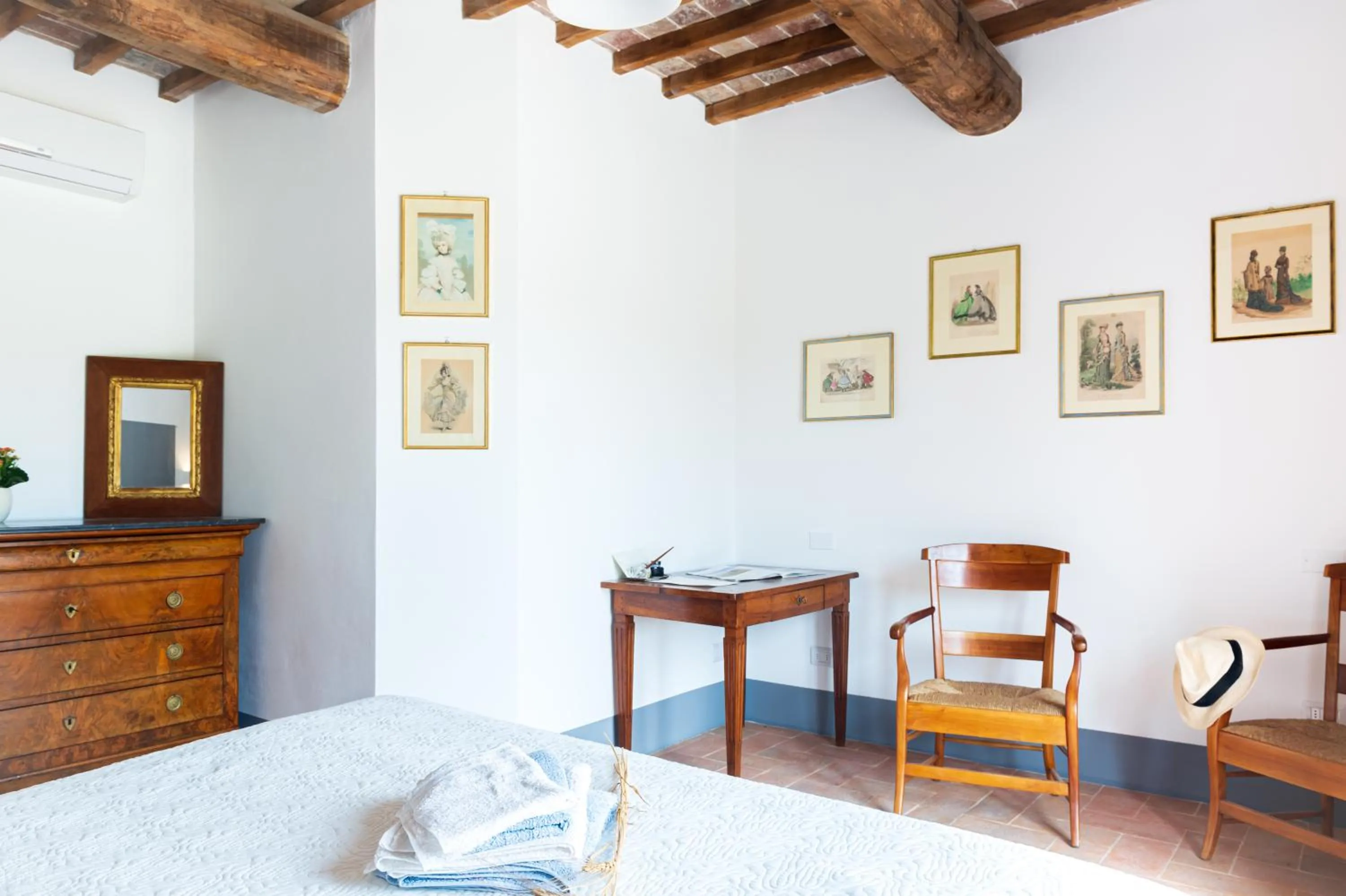 Bed in Tenuta La Santissima