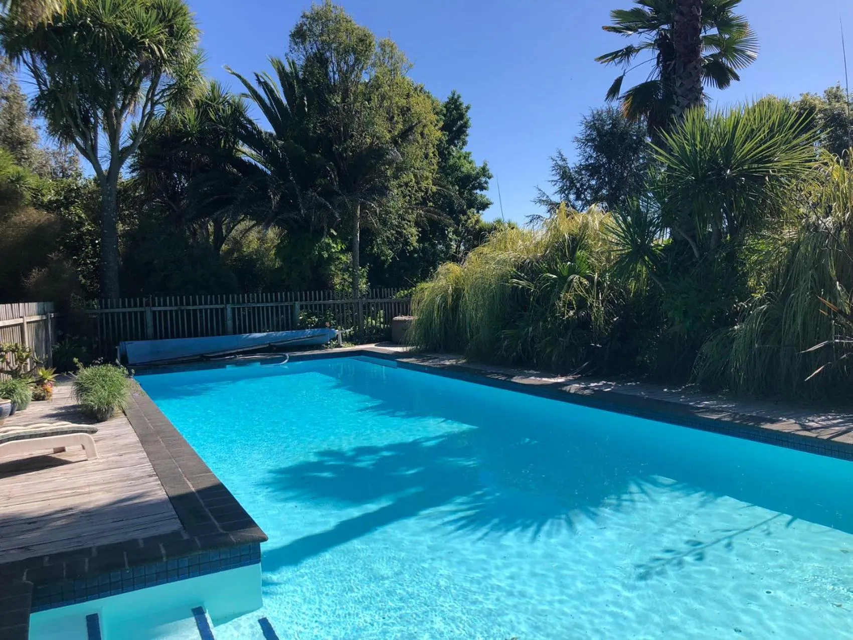 Swimming pool in English Cherry Tree Manor