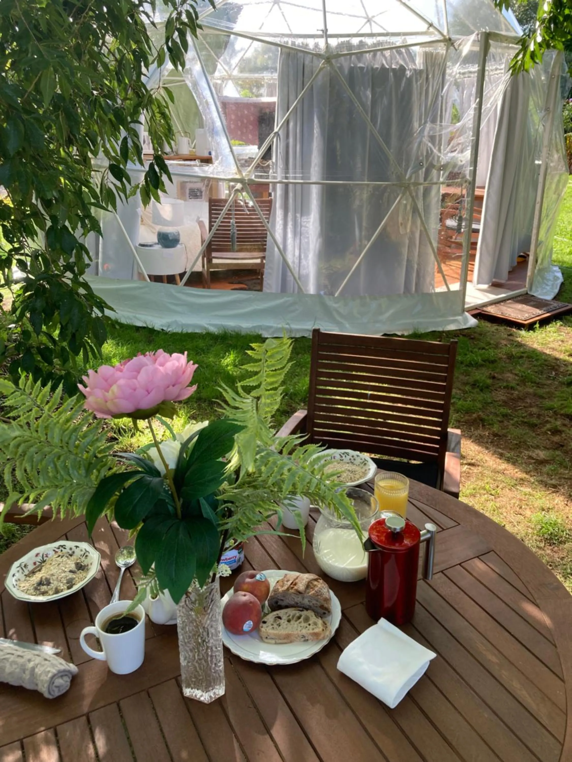 Garden in English Cherry Tree Manor