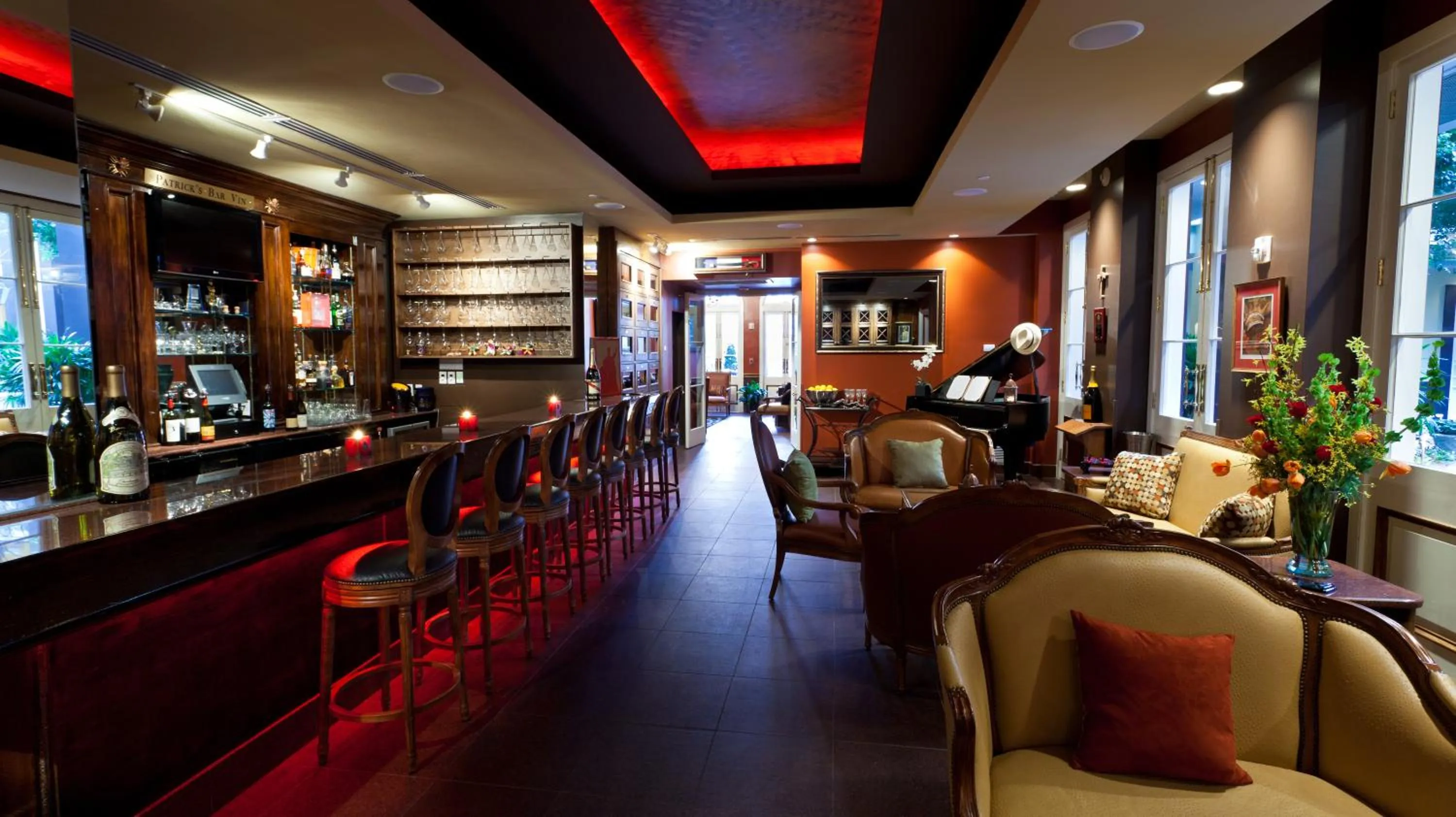 Lounge or bar in Hotel Mazarin