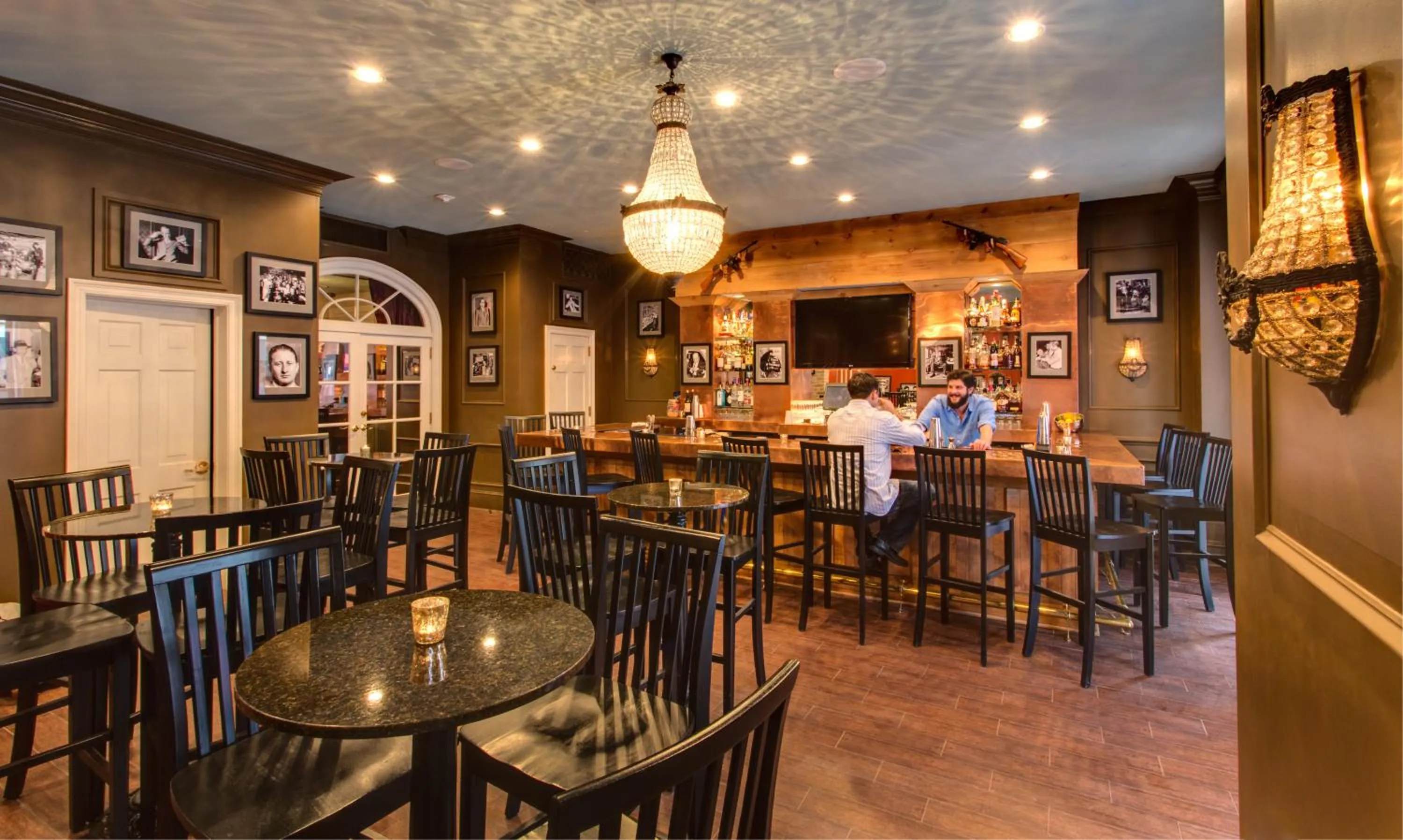 Lounge or bar in Hotel Mazarin