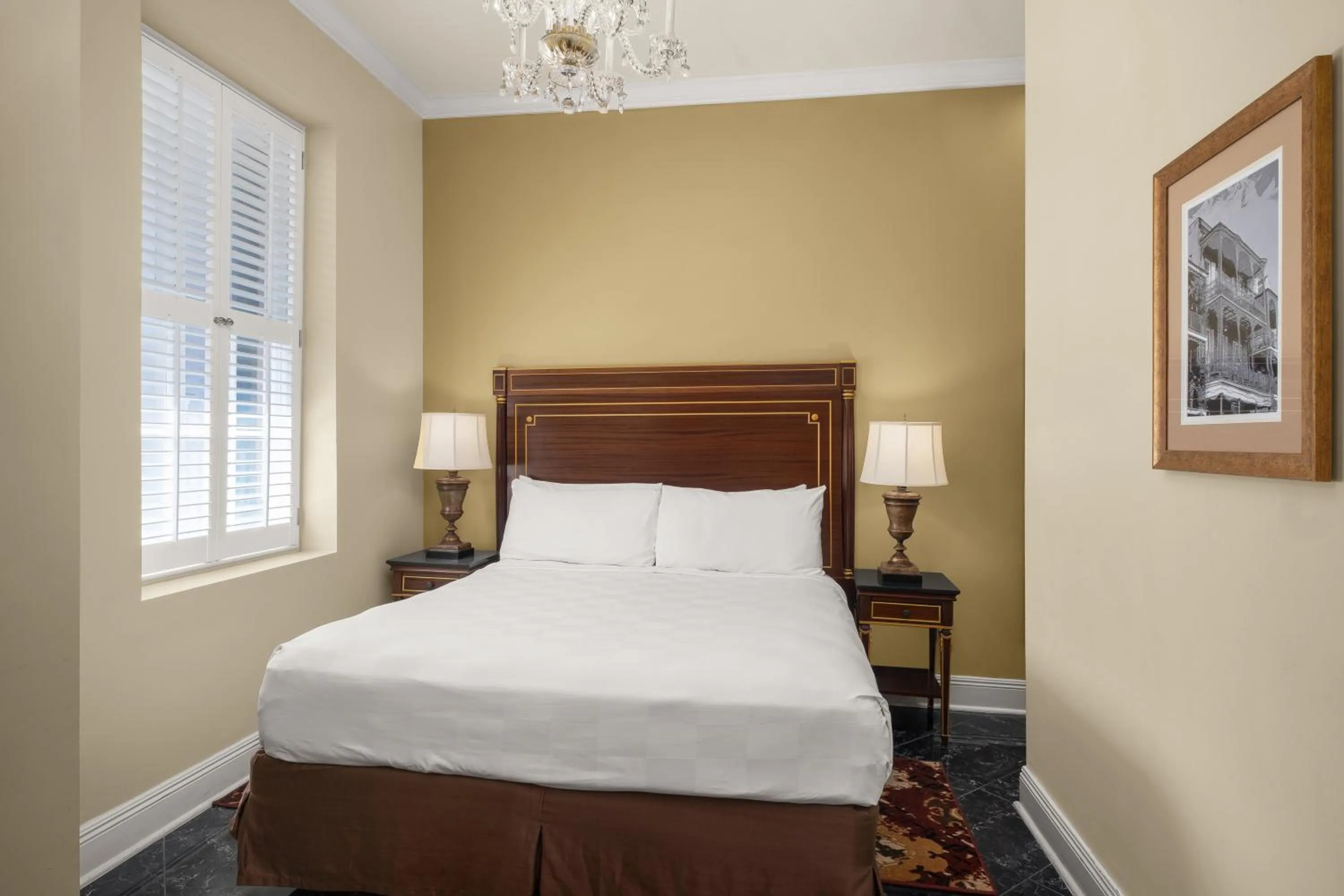 Bed in Hotel Mazarin