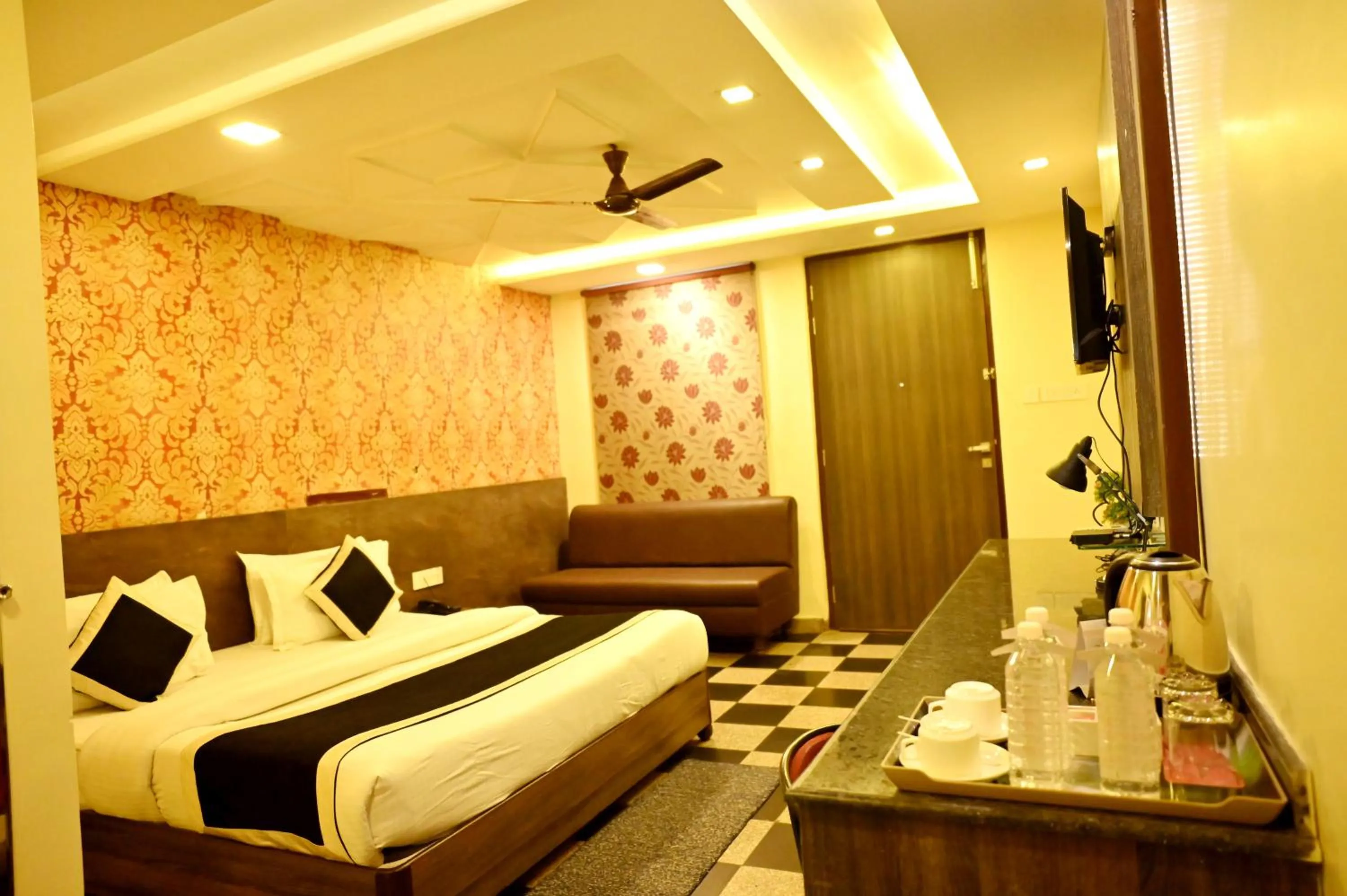 Bedroom, Bed in Citi Club