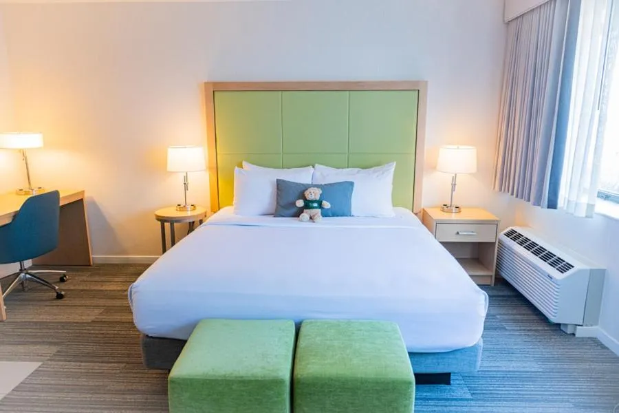 Bed in The Inn at Longwood Medical