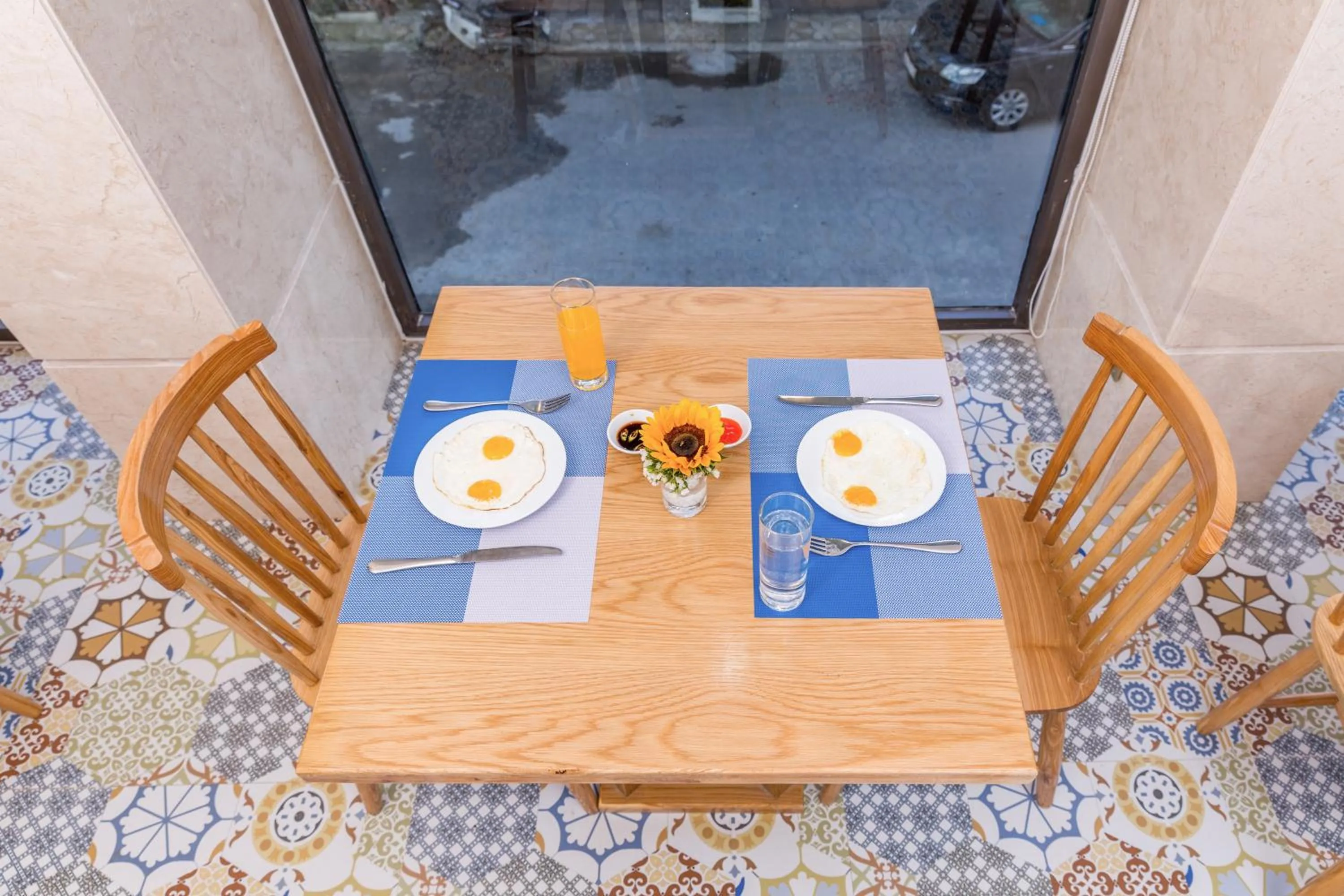 Breakfast in Sea Swan Apartment and Hotel