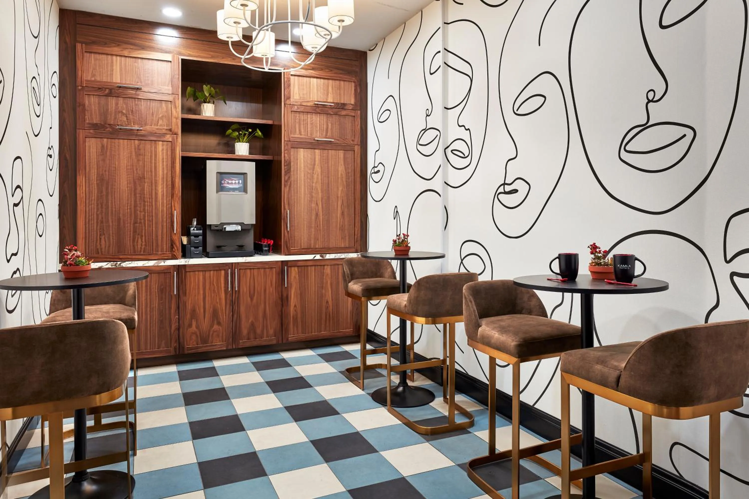 Lounge or bar in Elan Hotel