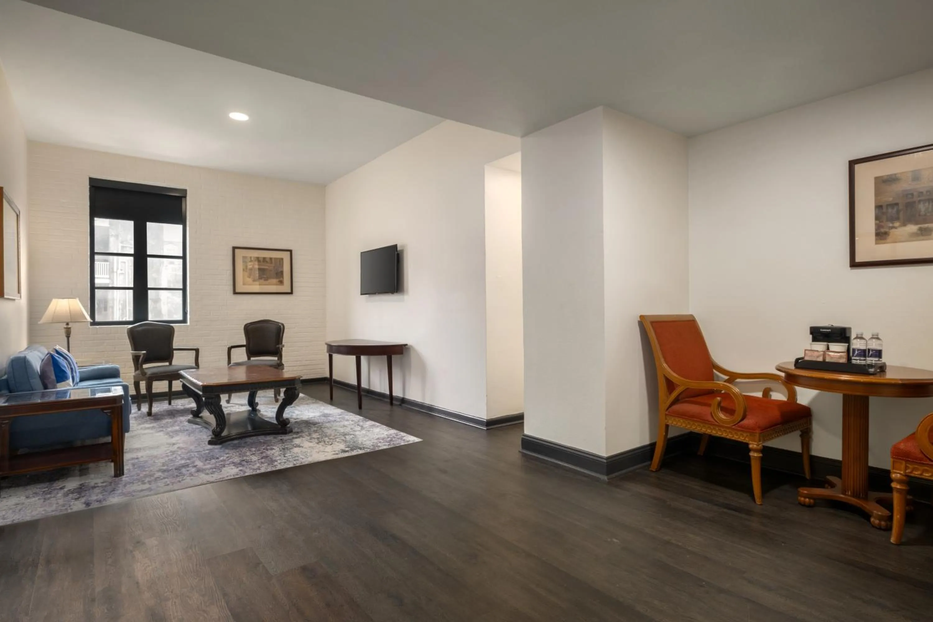 Living room in Le Richelieu Hotel in the French Quarter