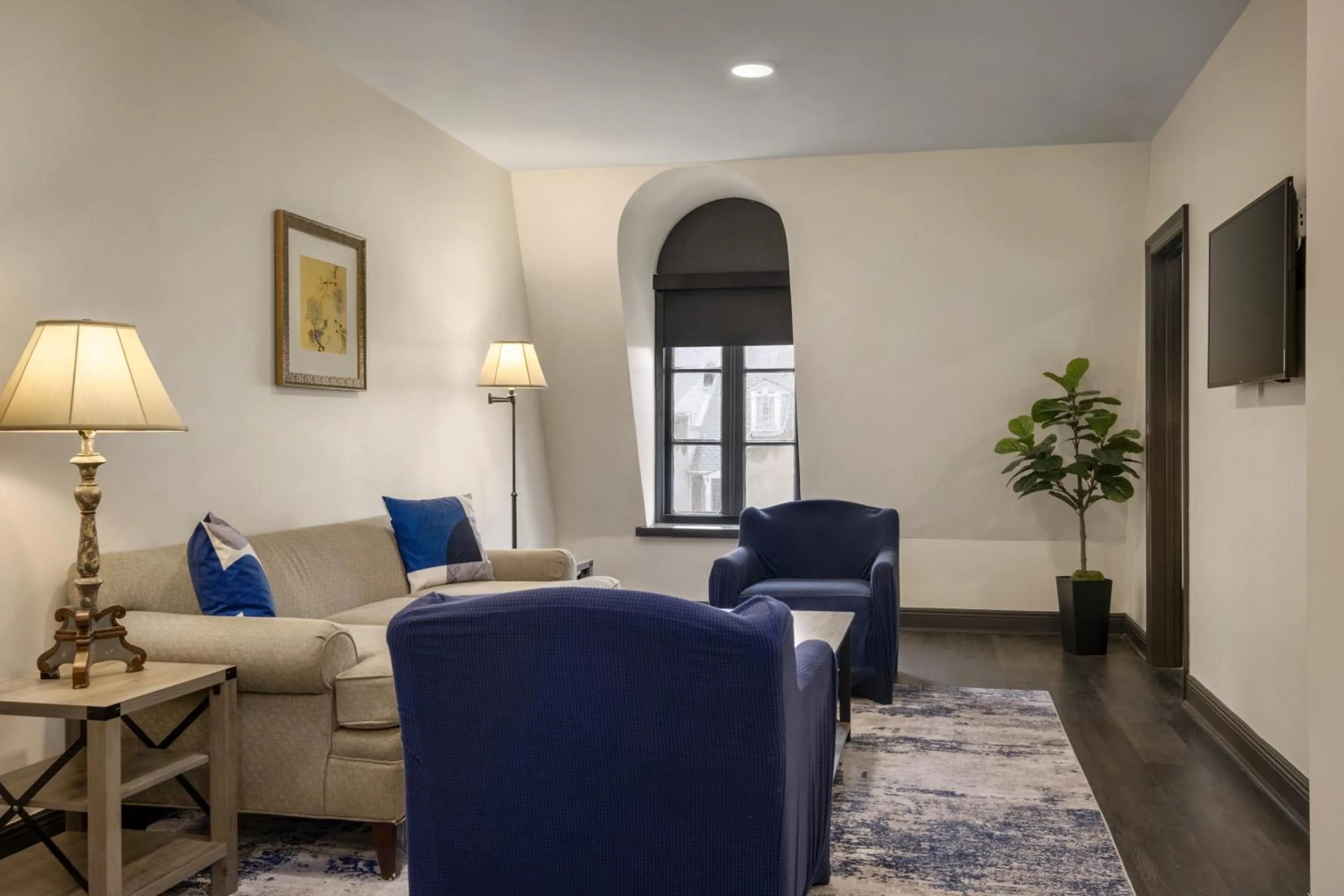 Le Richelieu Hotel in the French Quarter