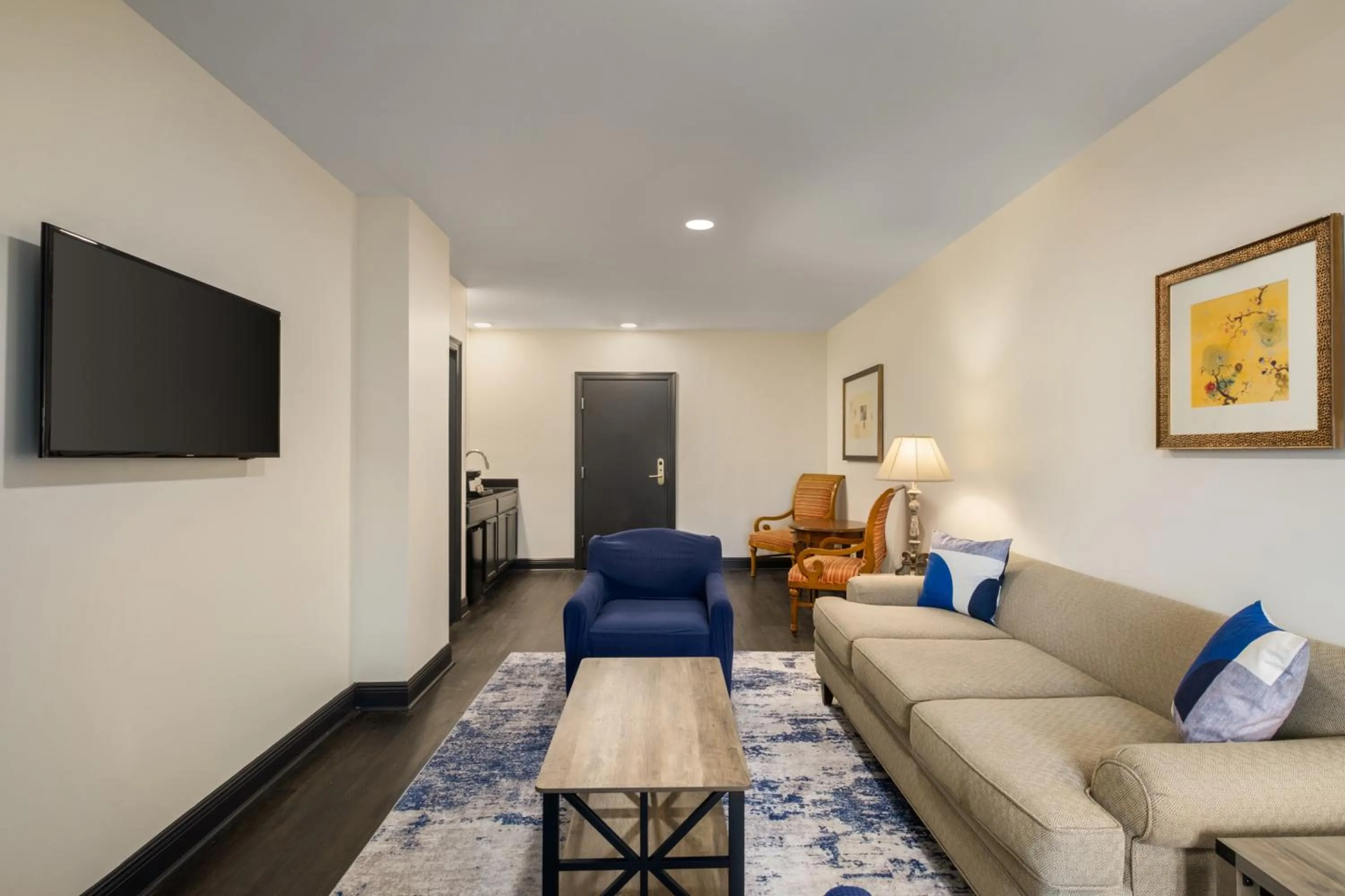 Le Richelieu Hotel in the French Quarter