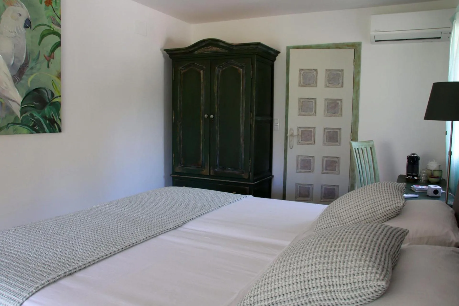 Bed in Villa Foia Vella - adults only