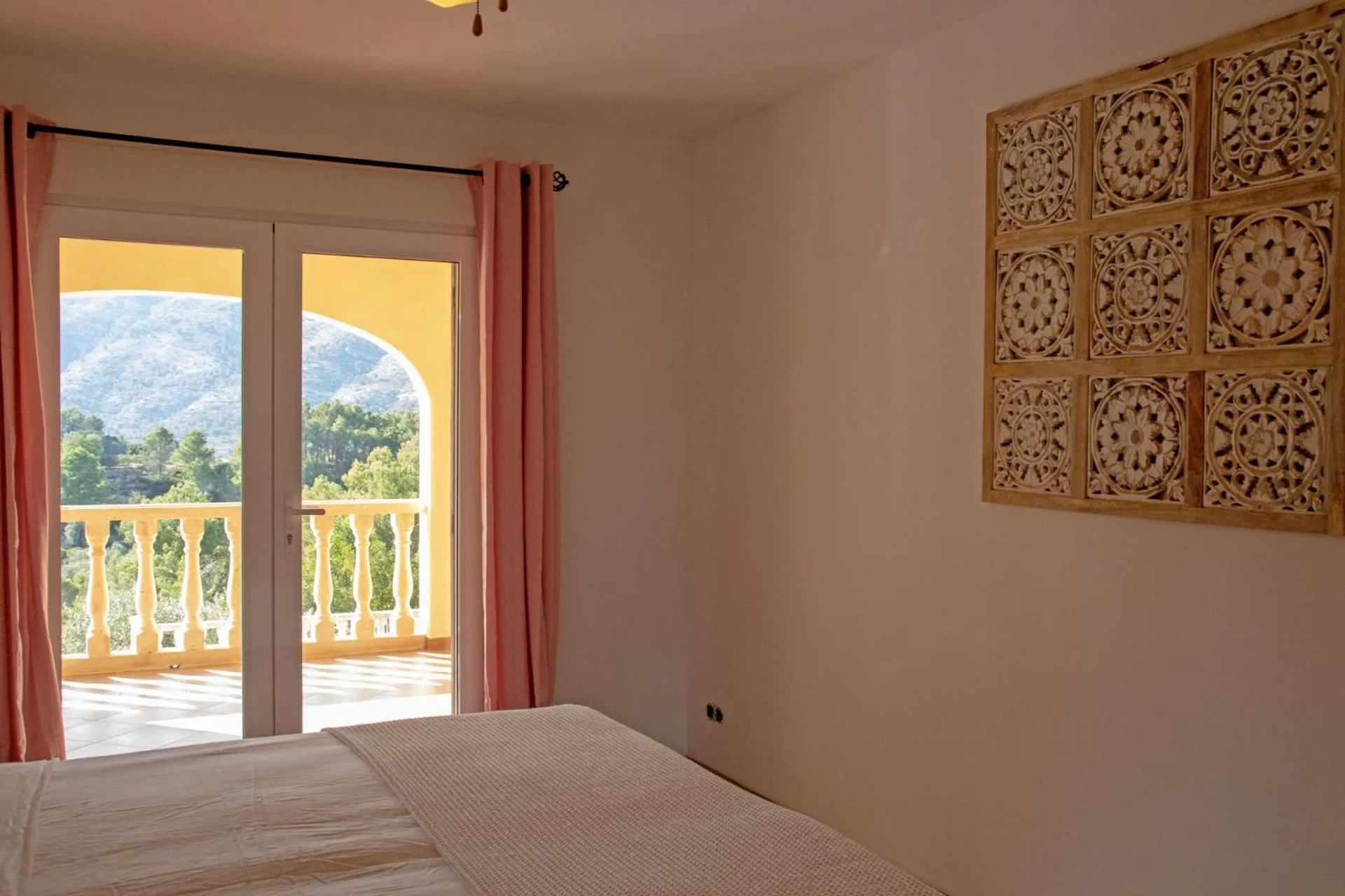 Bed in Villa Foia Vella - adults only