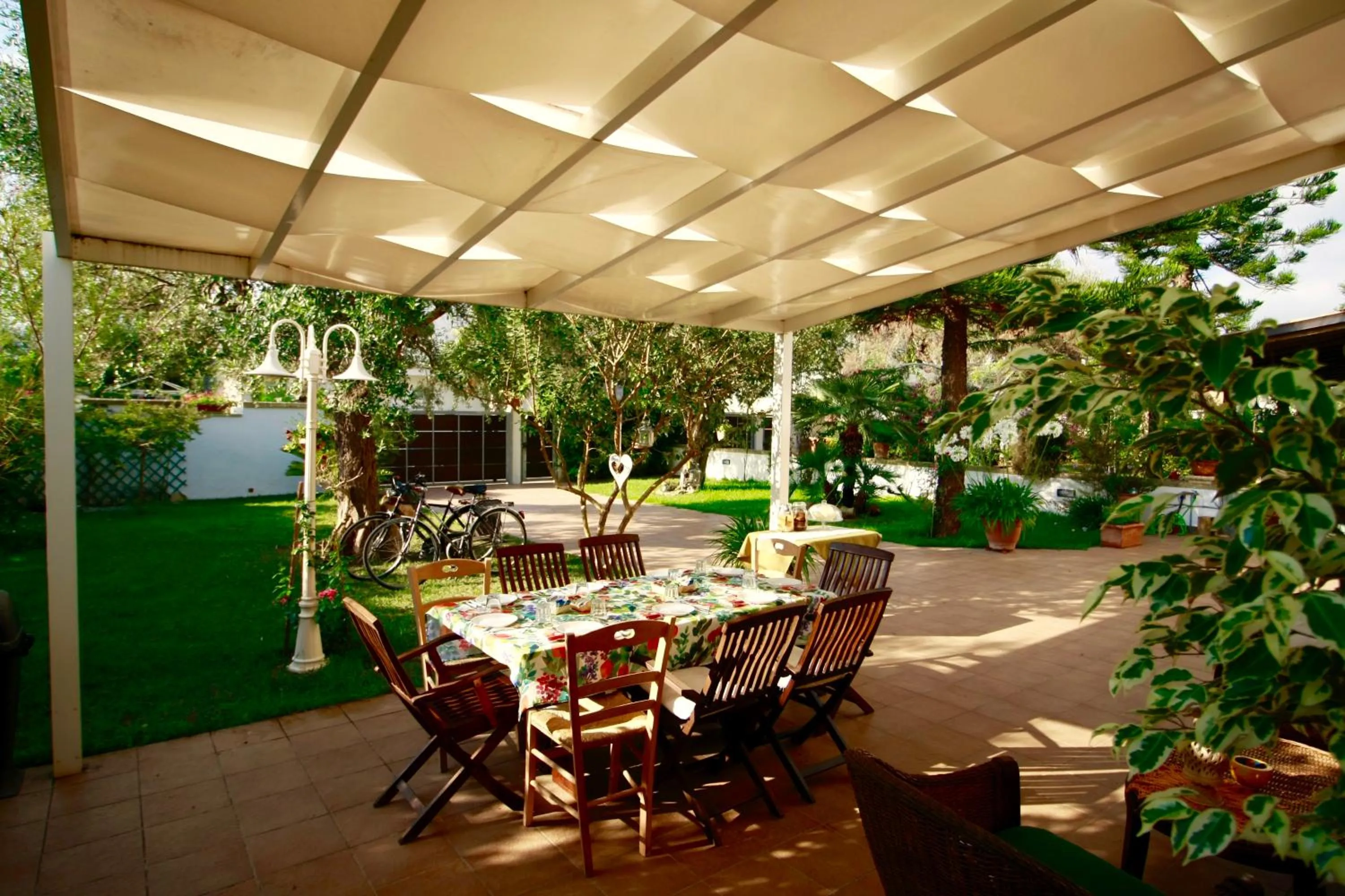 Garden in Giardino Dei Suoni B&B