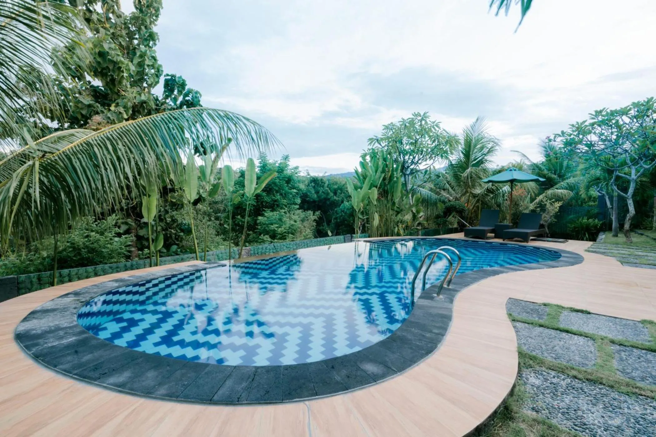 Swimming pool in Arunika Cottage