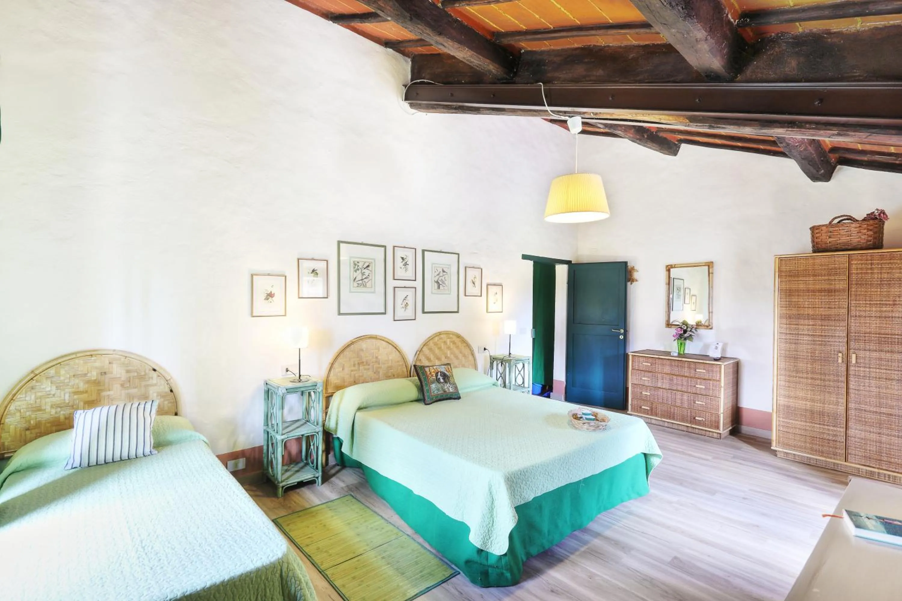 Bedroom, Bed in Appartamenti Villa e Fattoria di Radi Tuscany