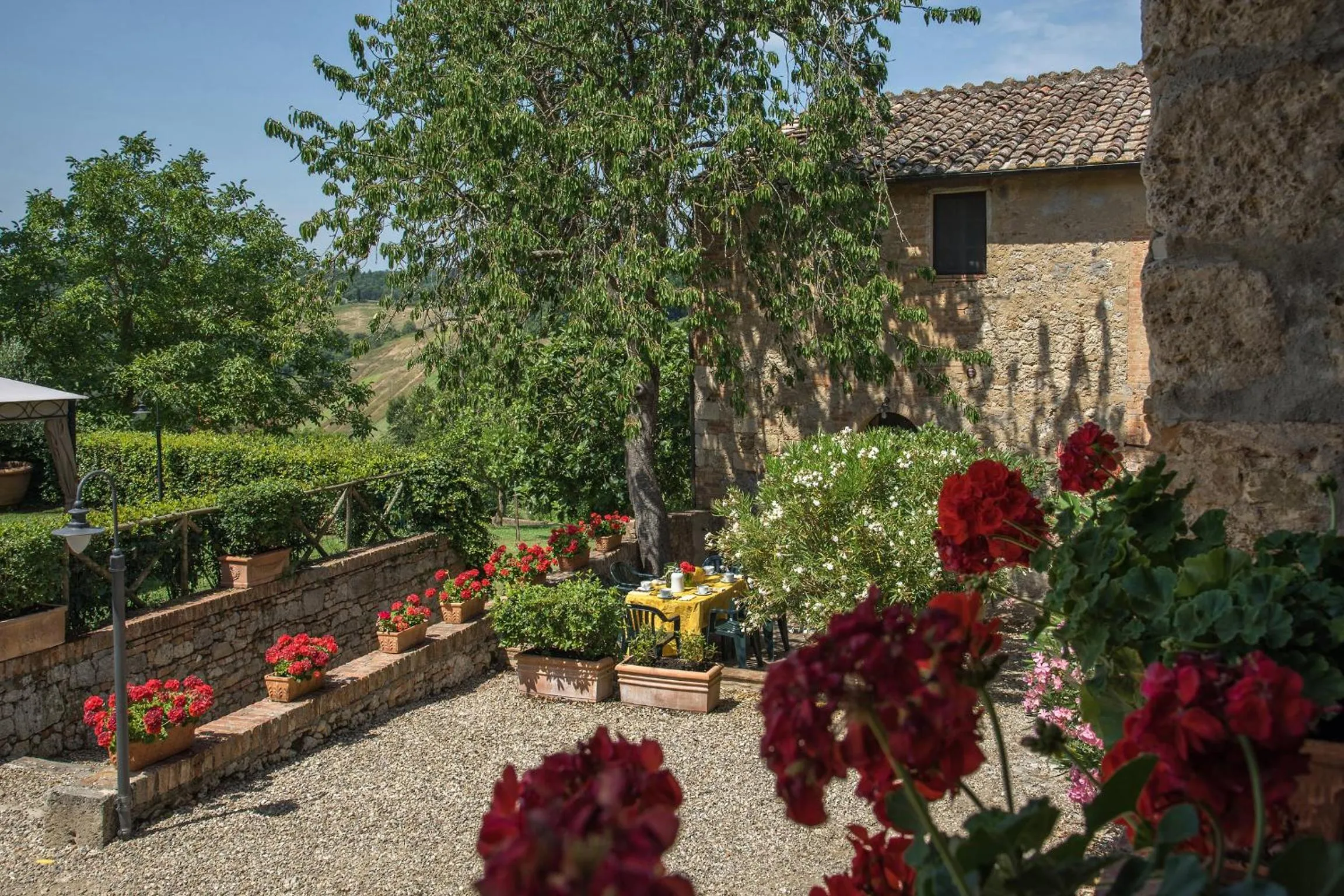 Garden in Appartamenti Villa e Fattoria di Radi Tuscany