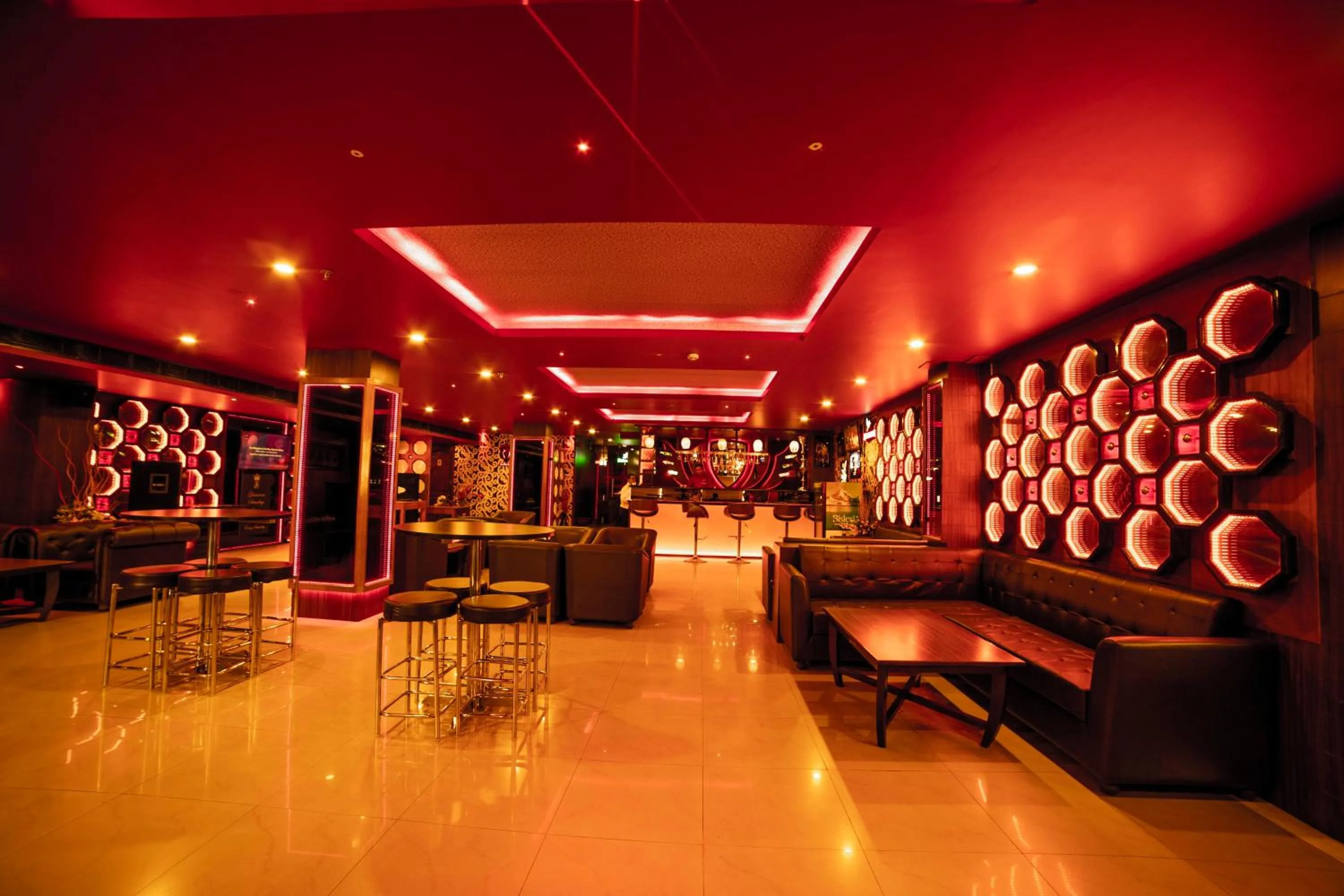 Lounge or bar in Hotel JSR Continental