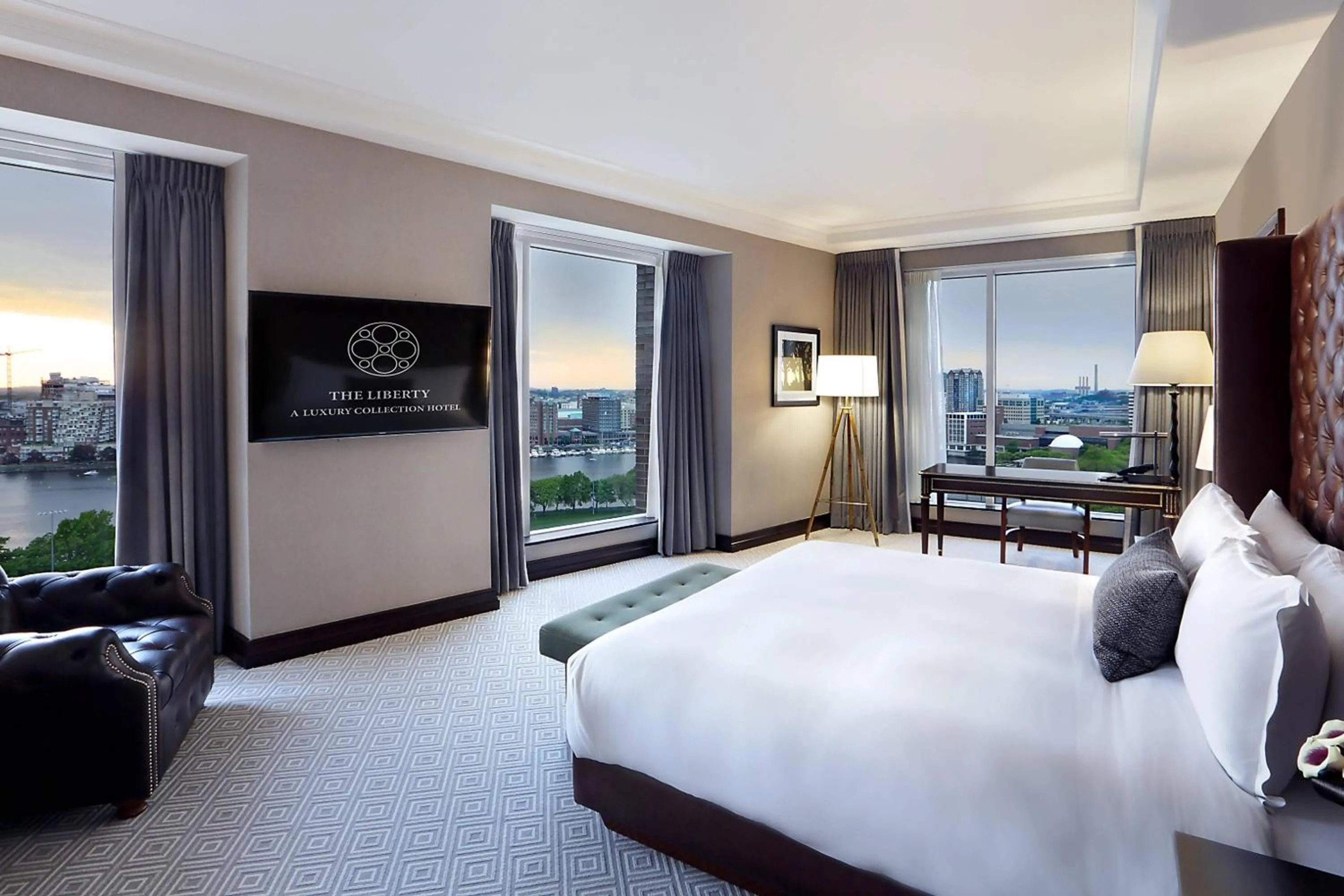 Bedroom, Bed in The Liberty, a Luxury Collection Hotel, Boston