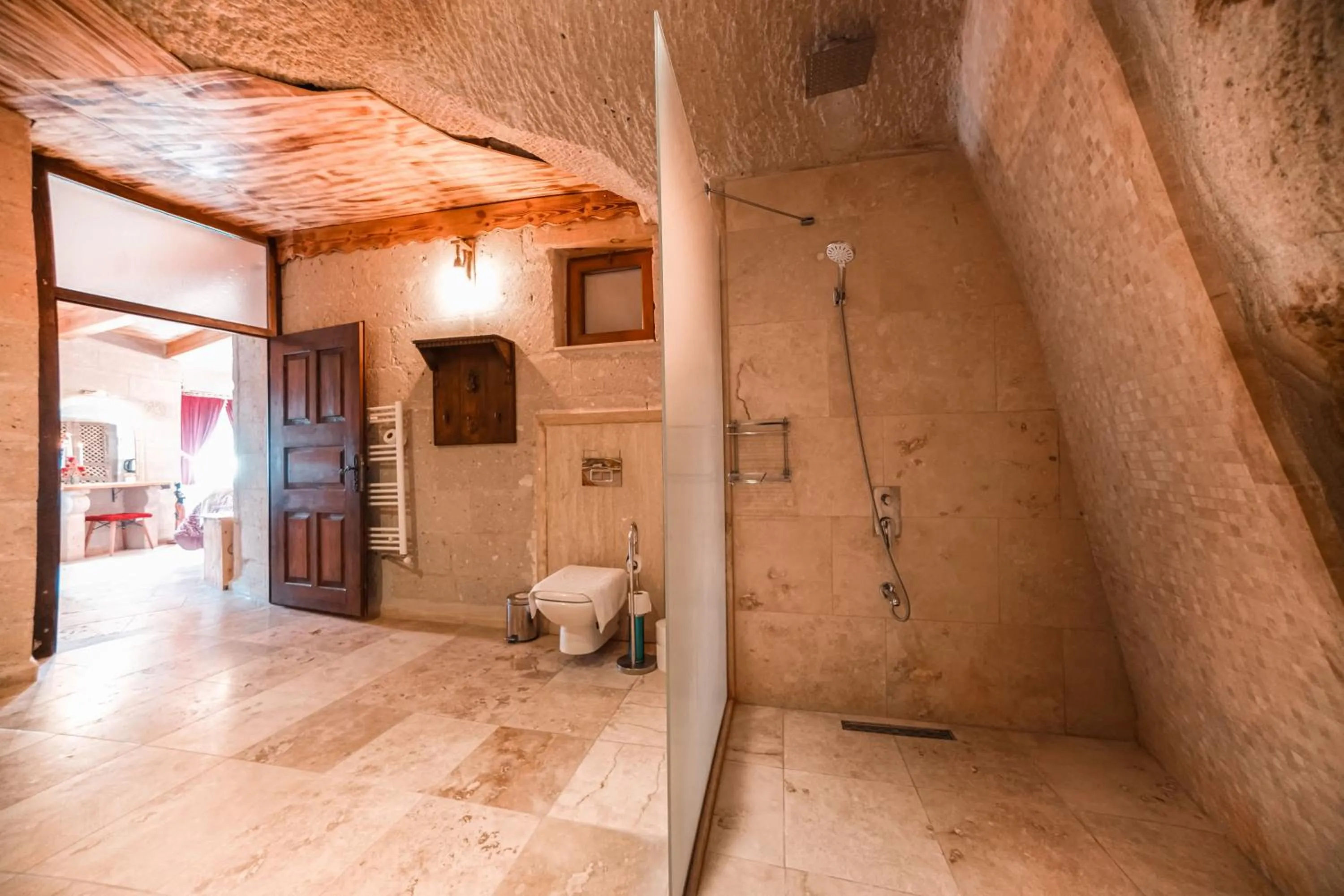 Bathroom in Zeus Cave Suites