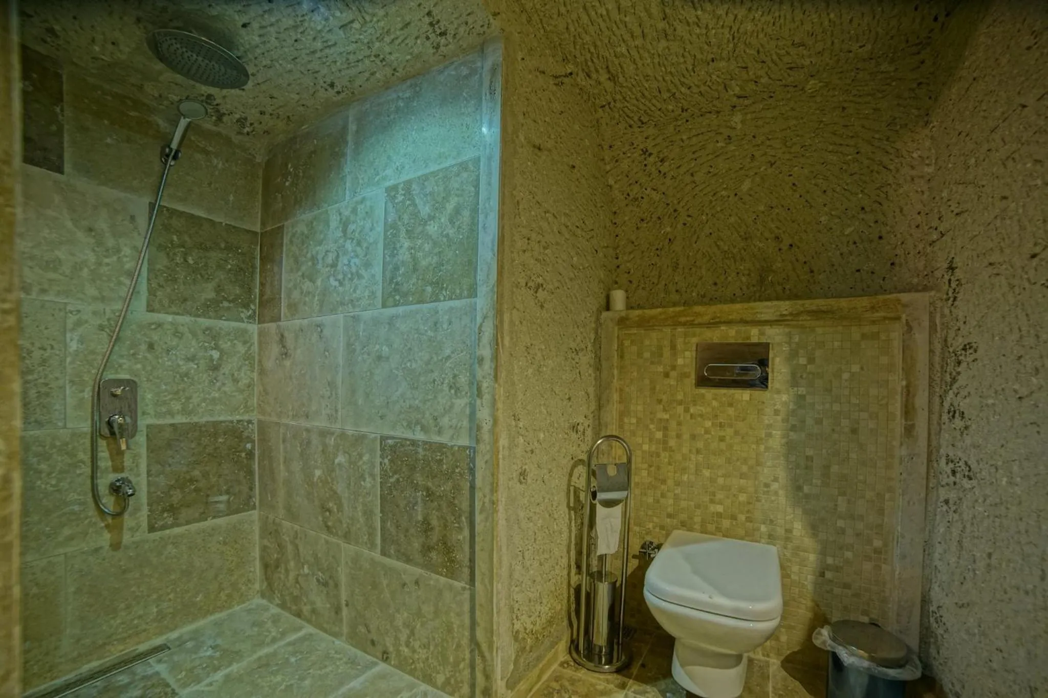 Bathroom in Zeus Cave Suites