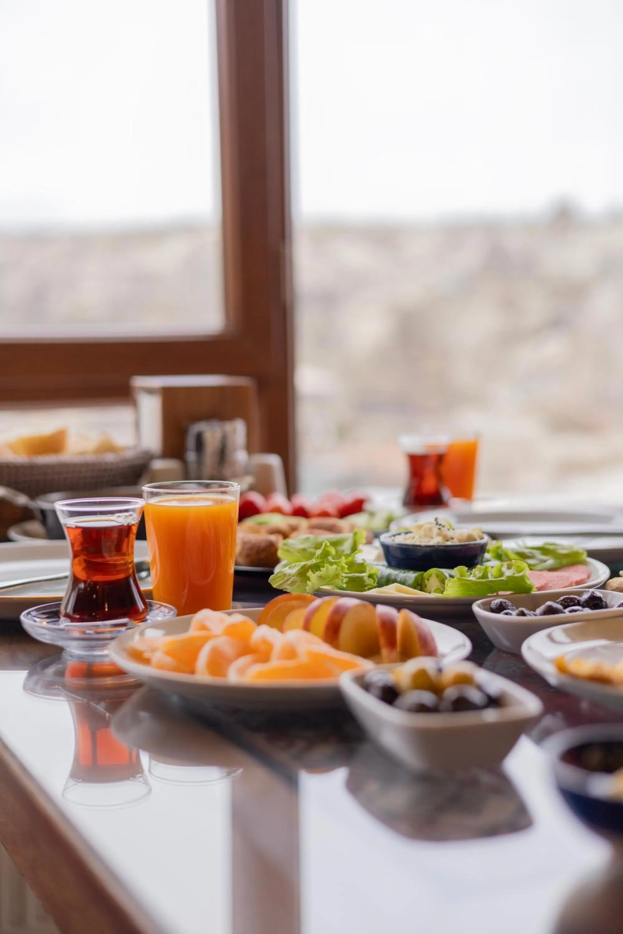 Restaurant/places to eat in Zeus Cave Suites