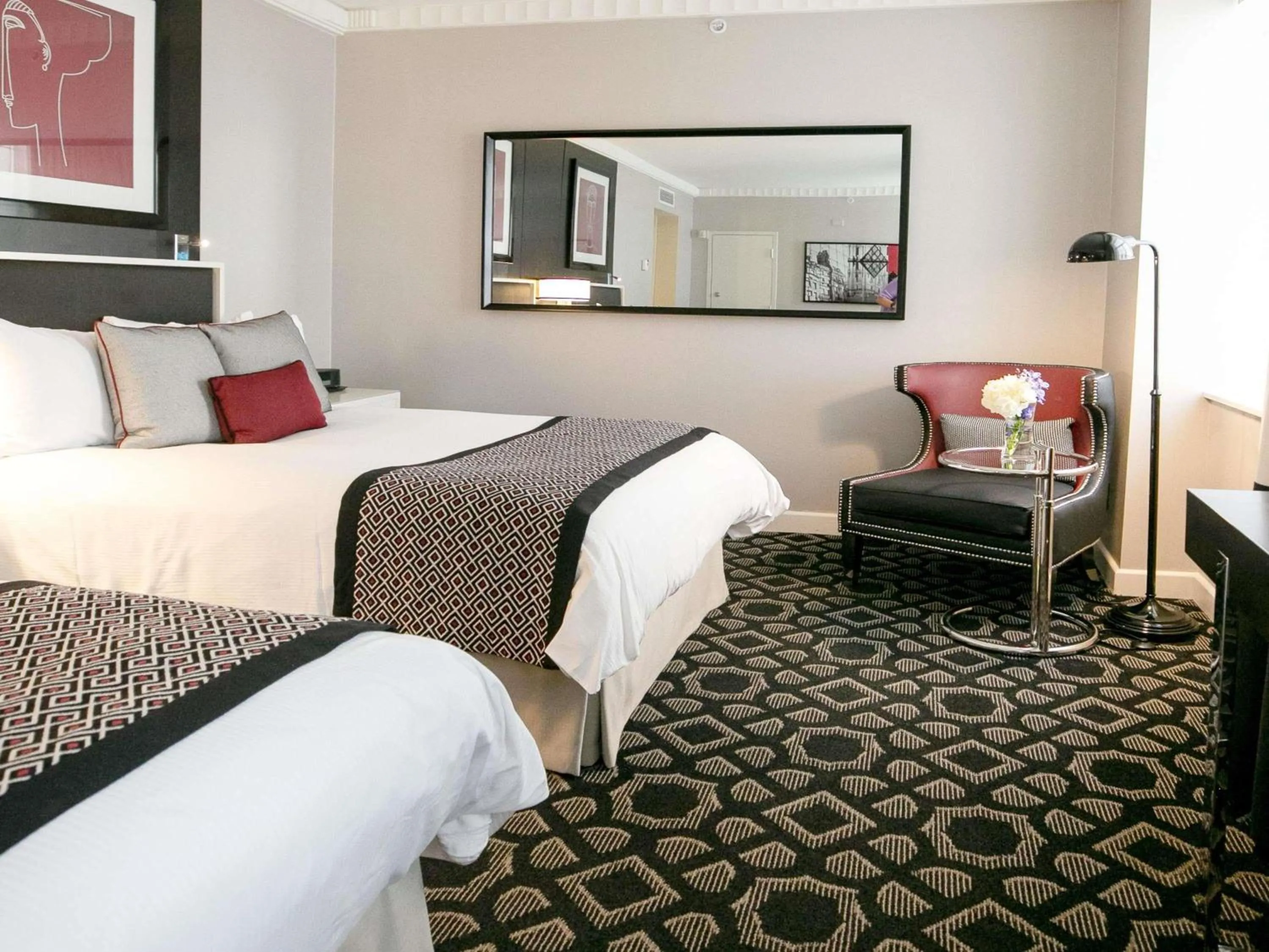 Bedroom, Bed in Sofitel Lafayette Square Washington DC