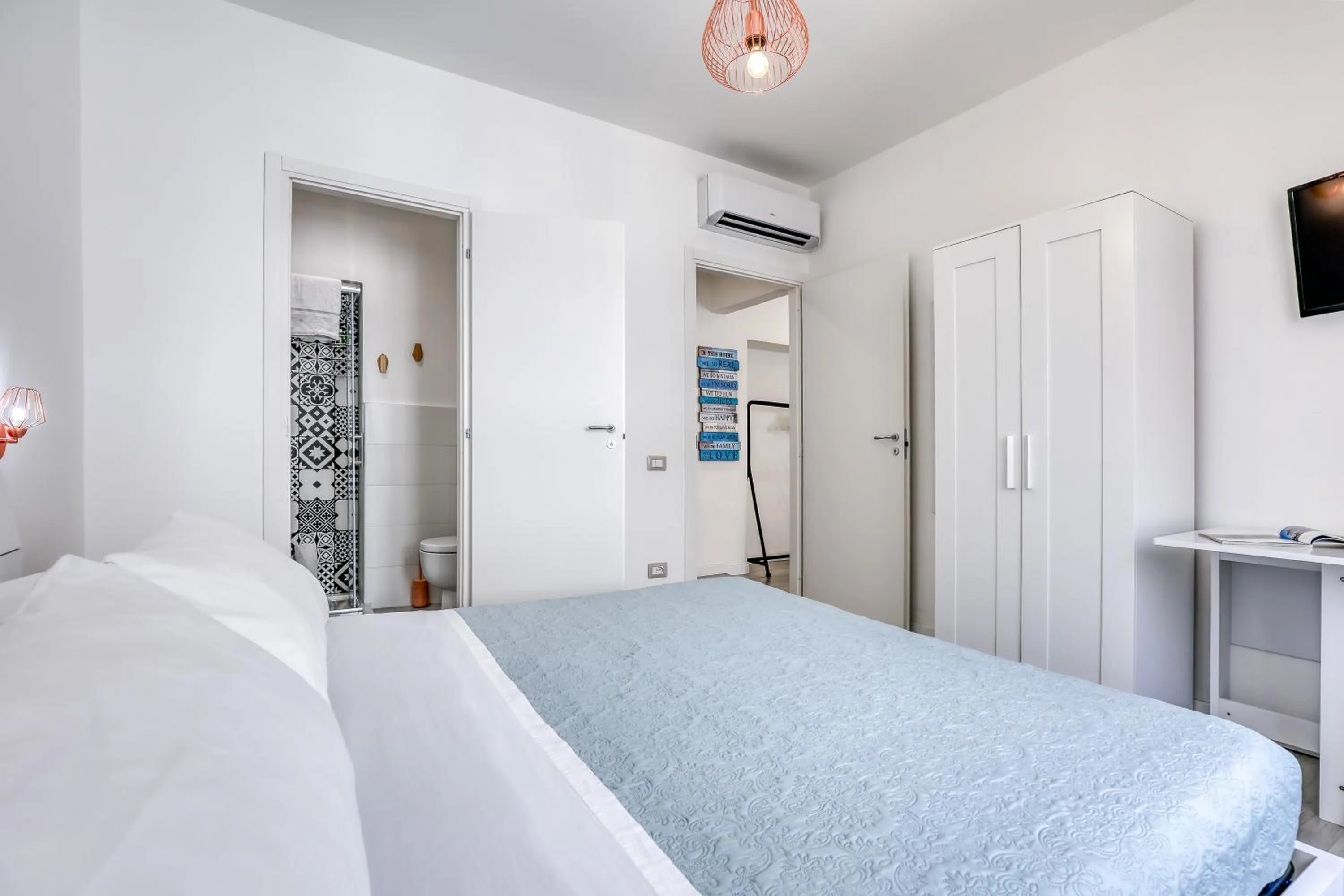 Bedroom, Bed in INTERZASTRADA B&B