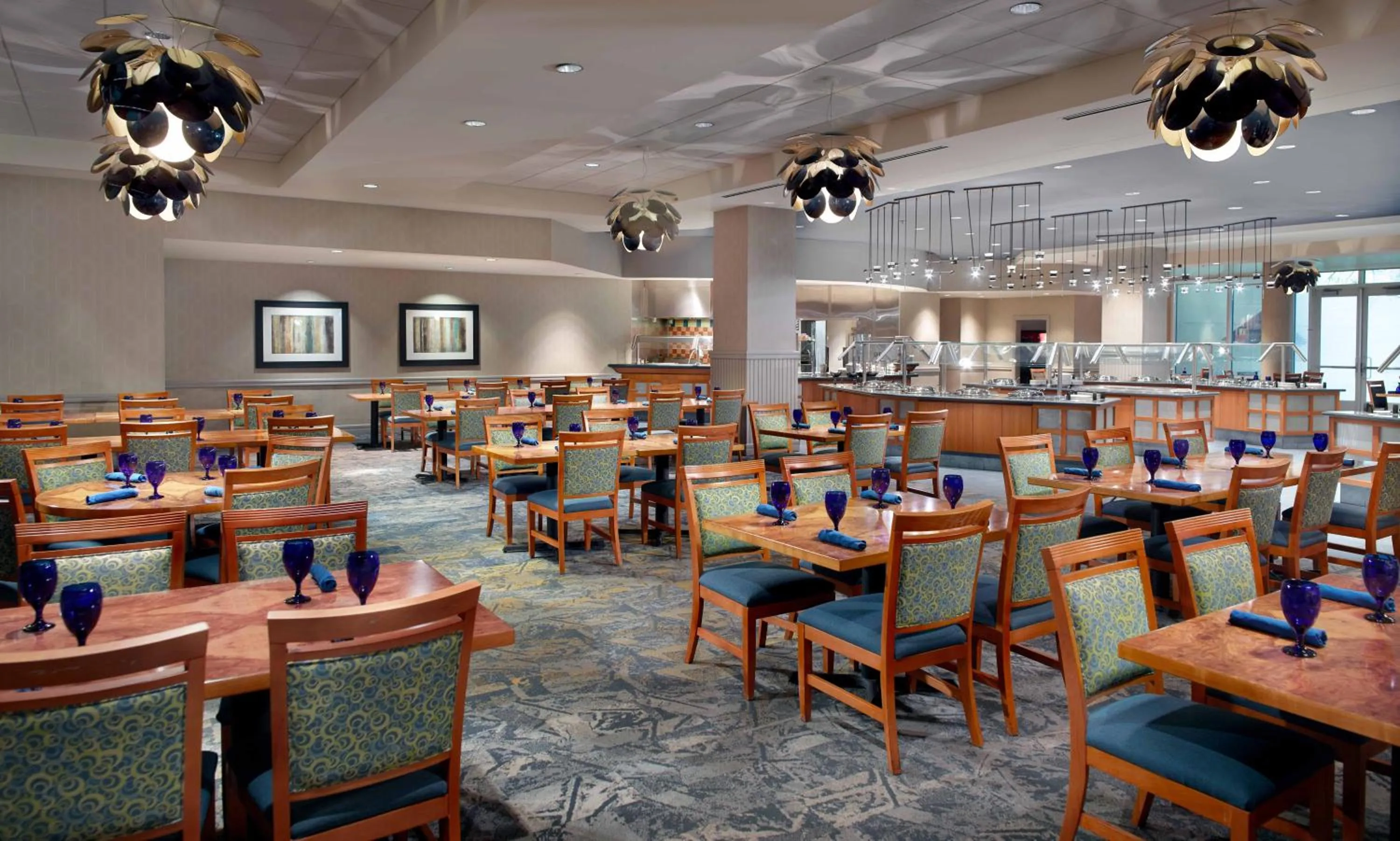 Restaurant/places to eat in Georgia Tech Hotel and Conference Center