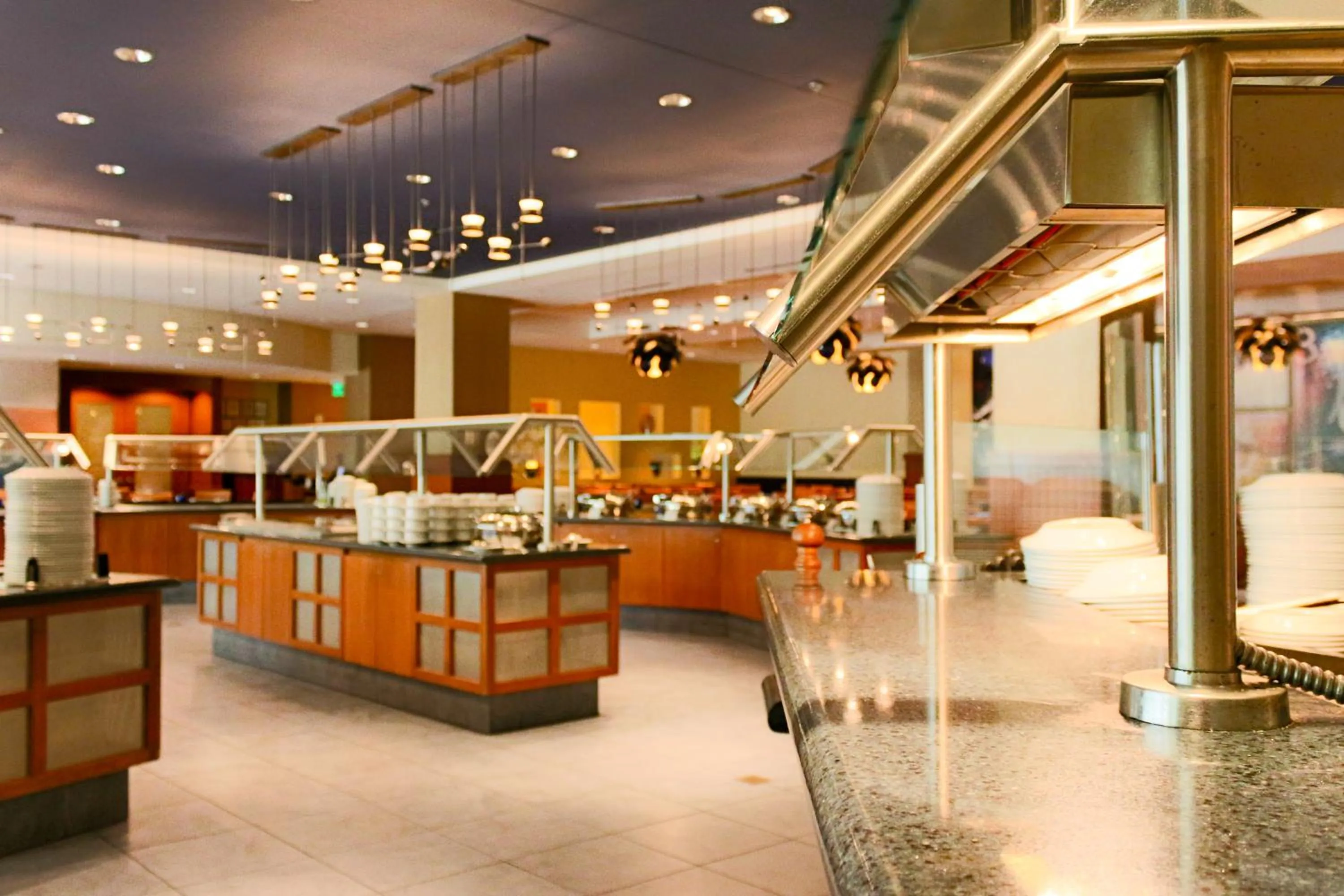 Restaurant/places to eat in Georgia Tech Hotel and Conference Center