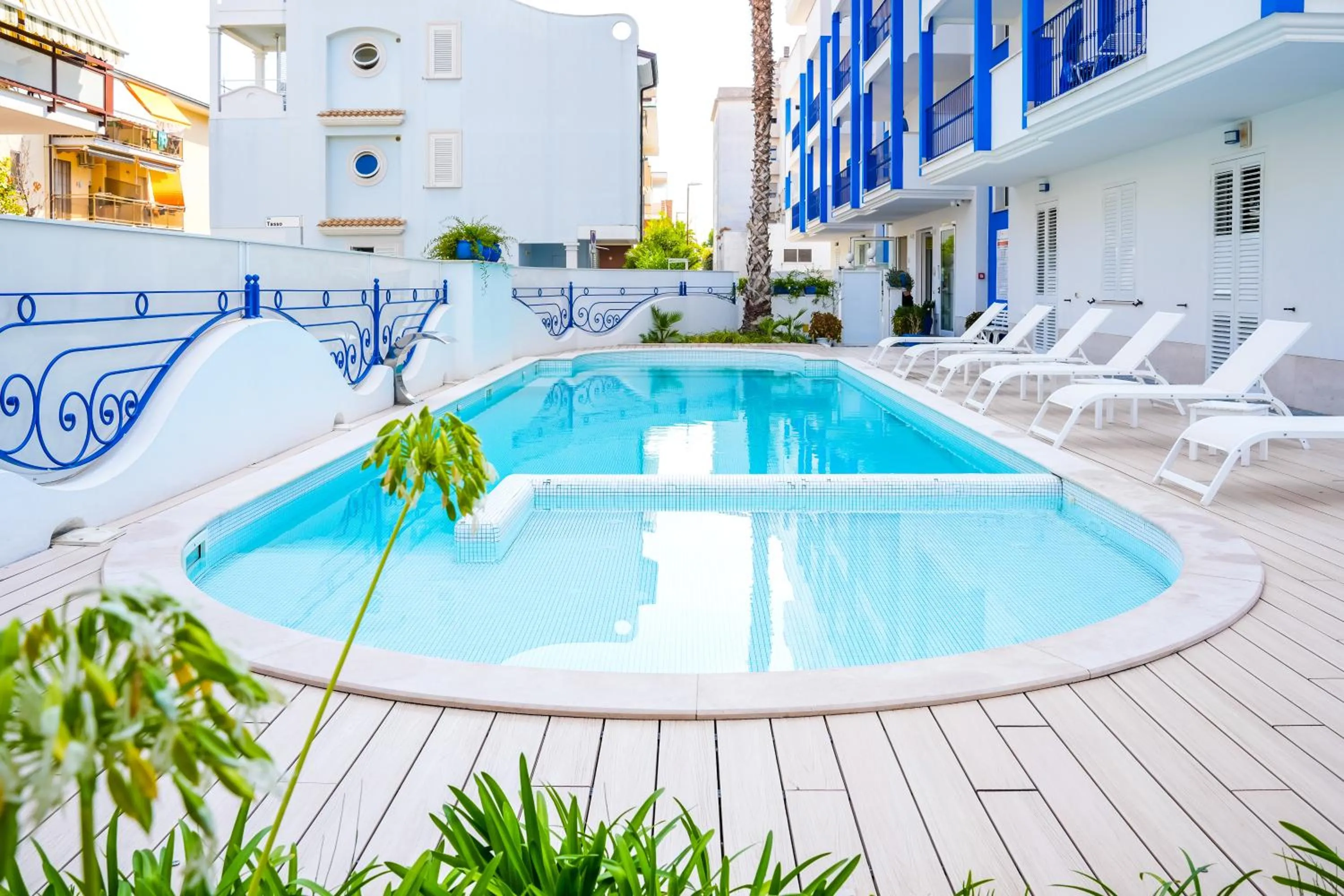 Swimming pool in Residence Abruzzo Resort