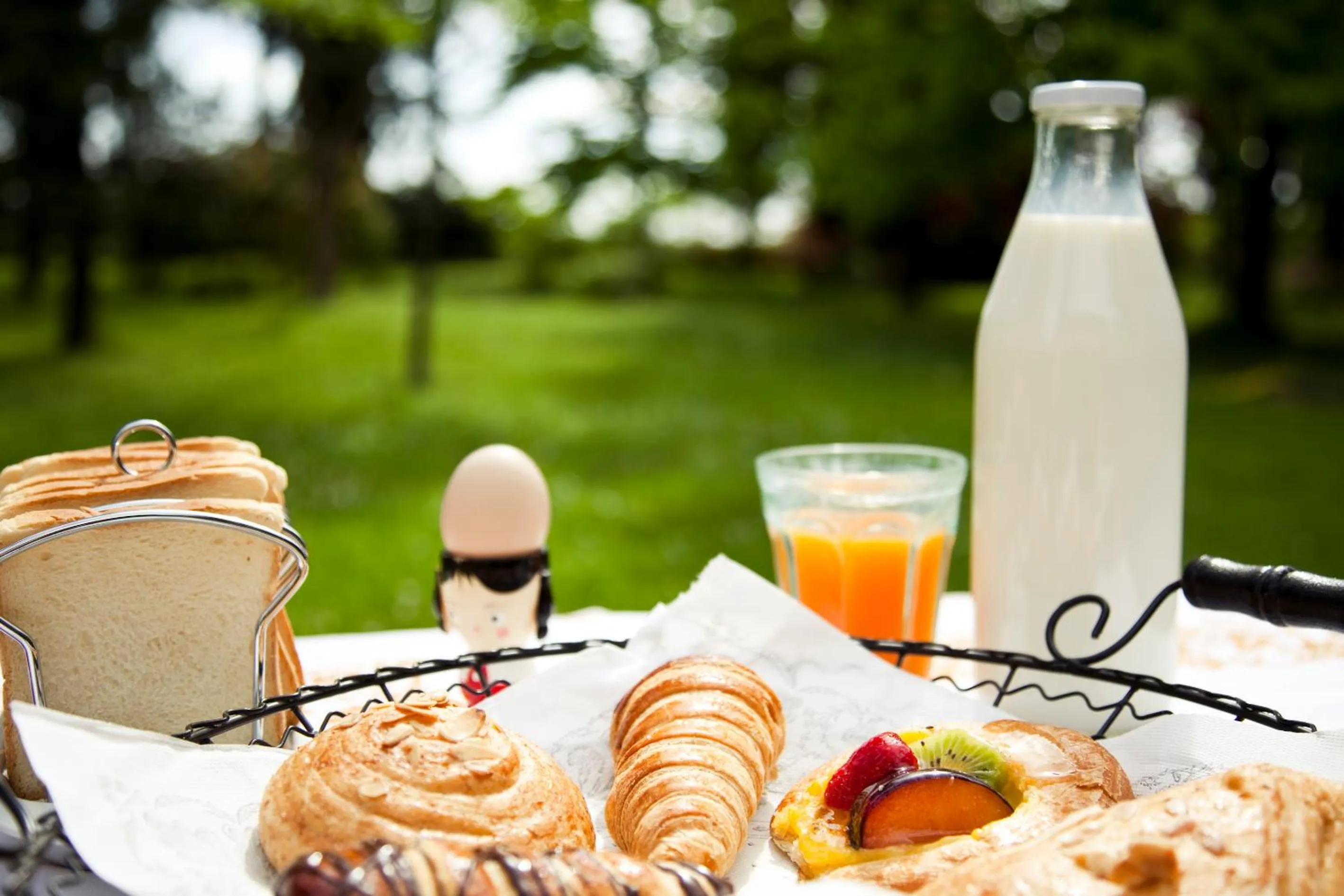 Food and drinks in B&B Mama Rò