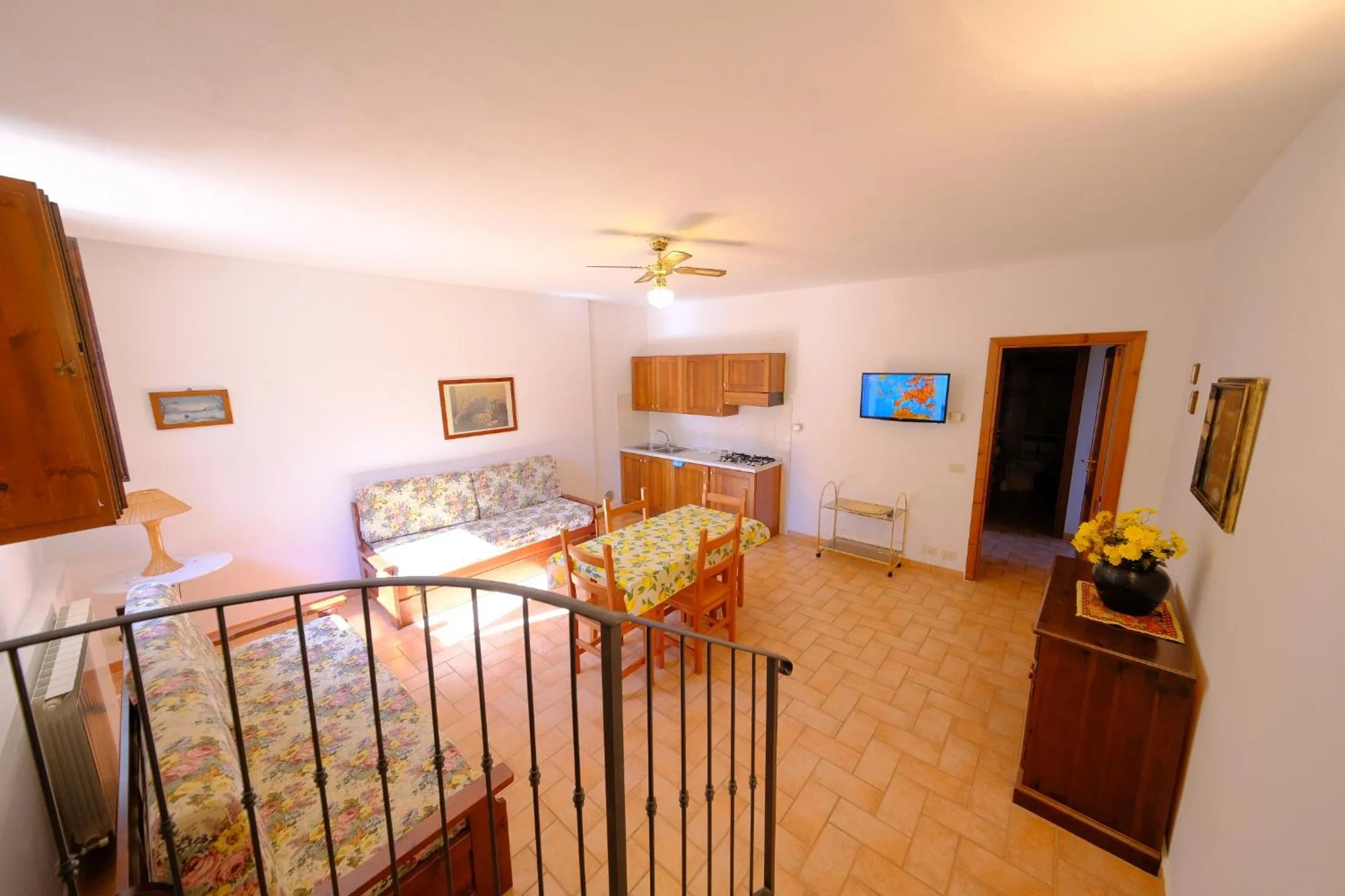 TV and multimedia, Bed in Agriturismo Montegonfoli