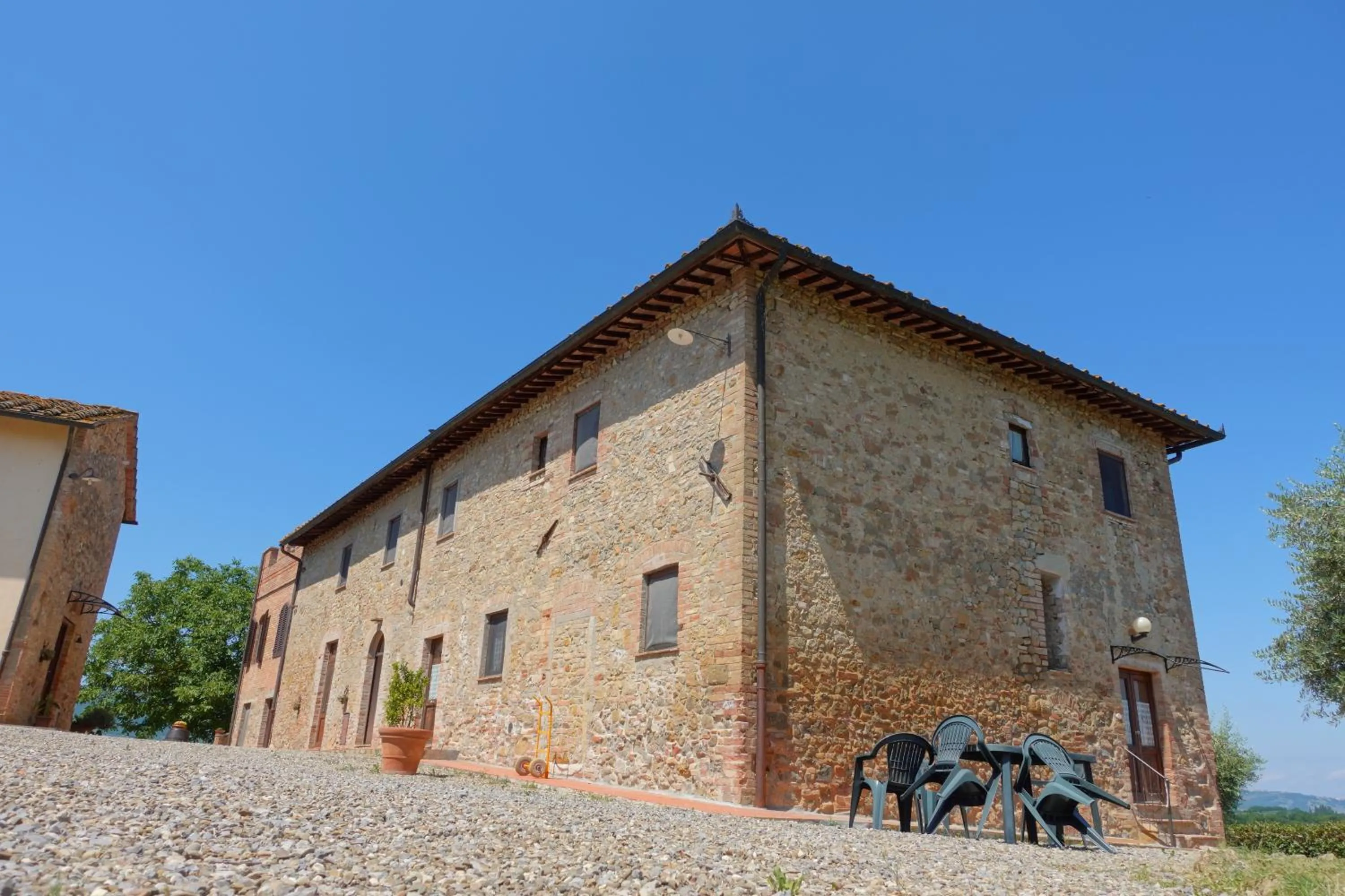 Property building in Agriturismo Montegonfoli