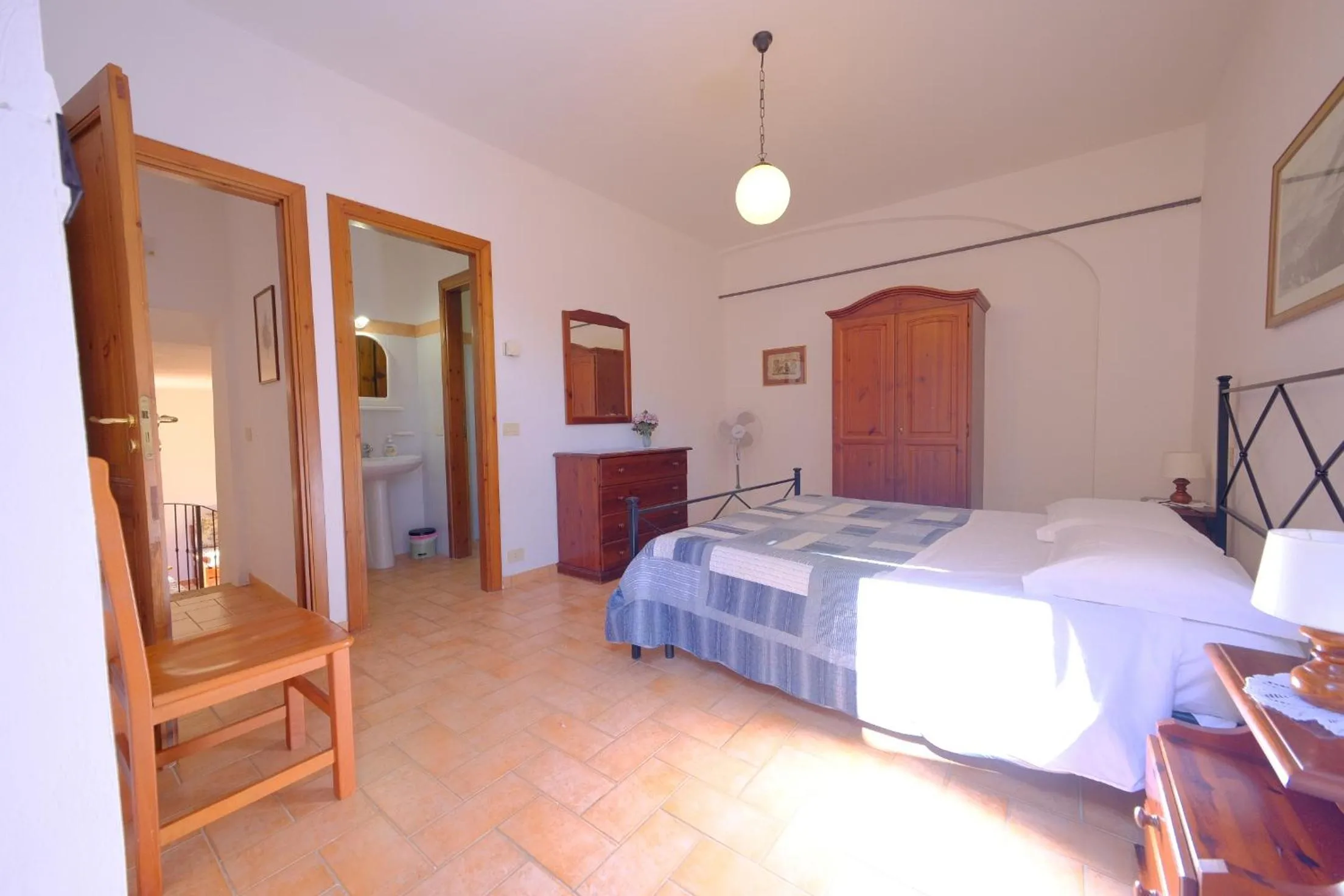 Bed in Agriturismo Montegonfoli