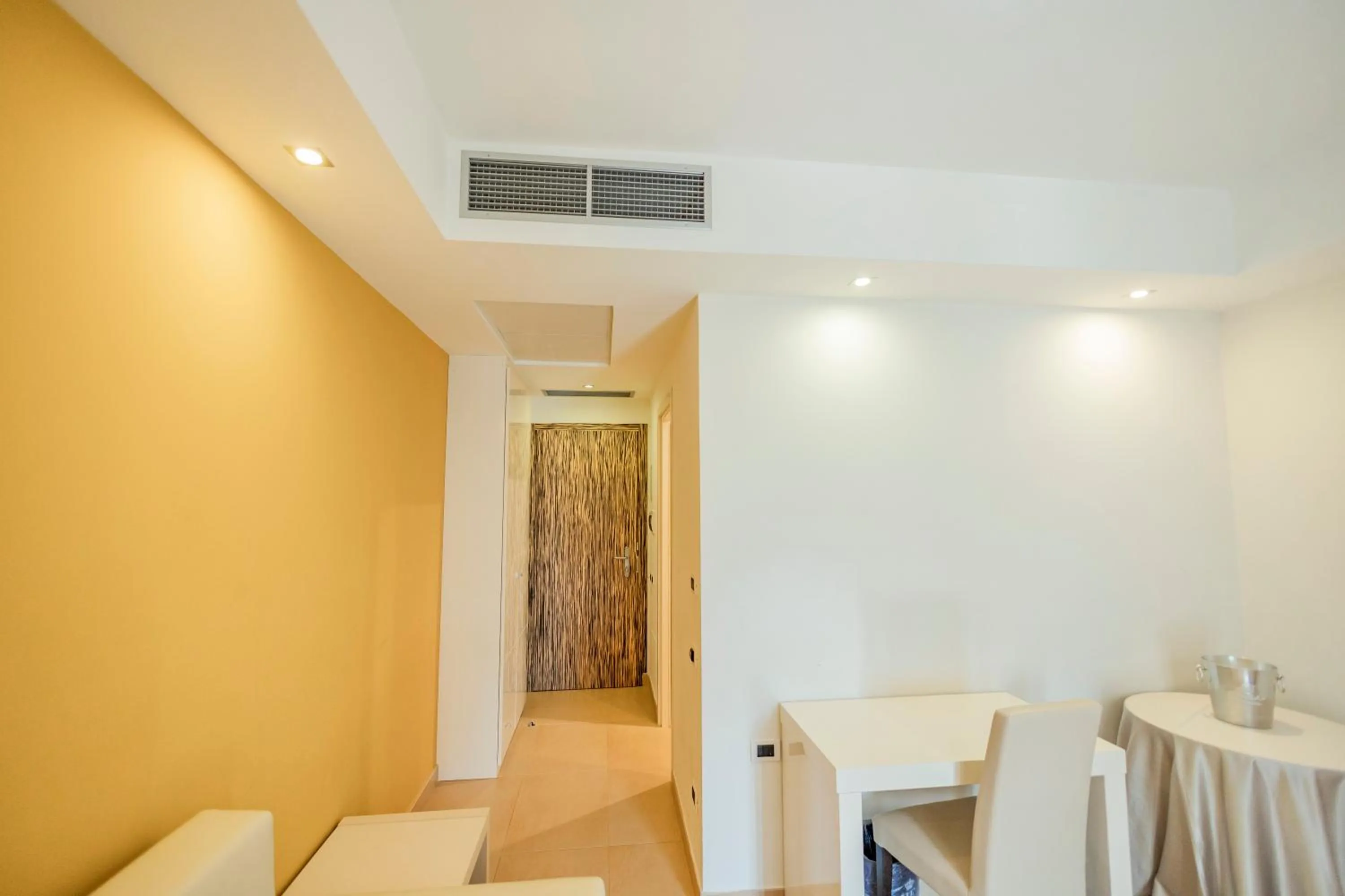 Photo of the whole room in Prince Franklyn Hotel