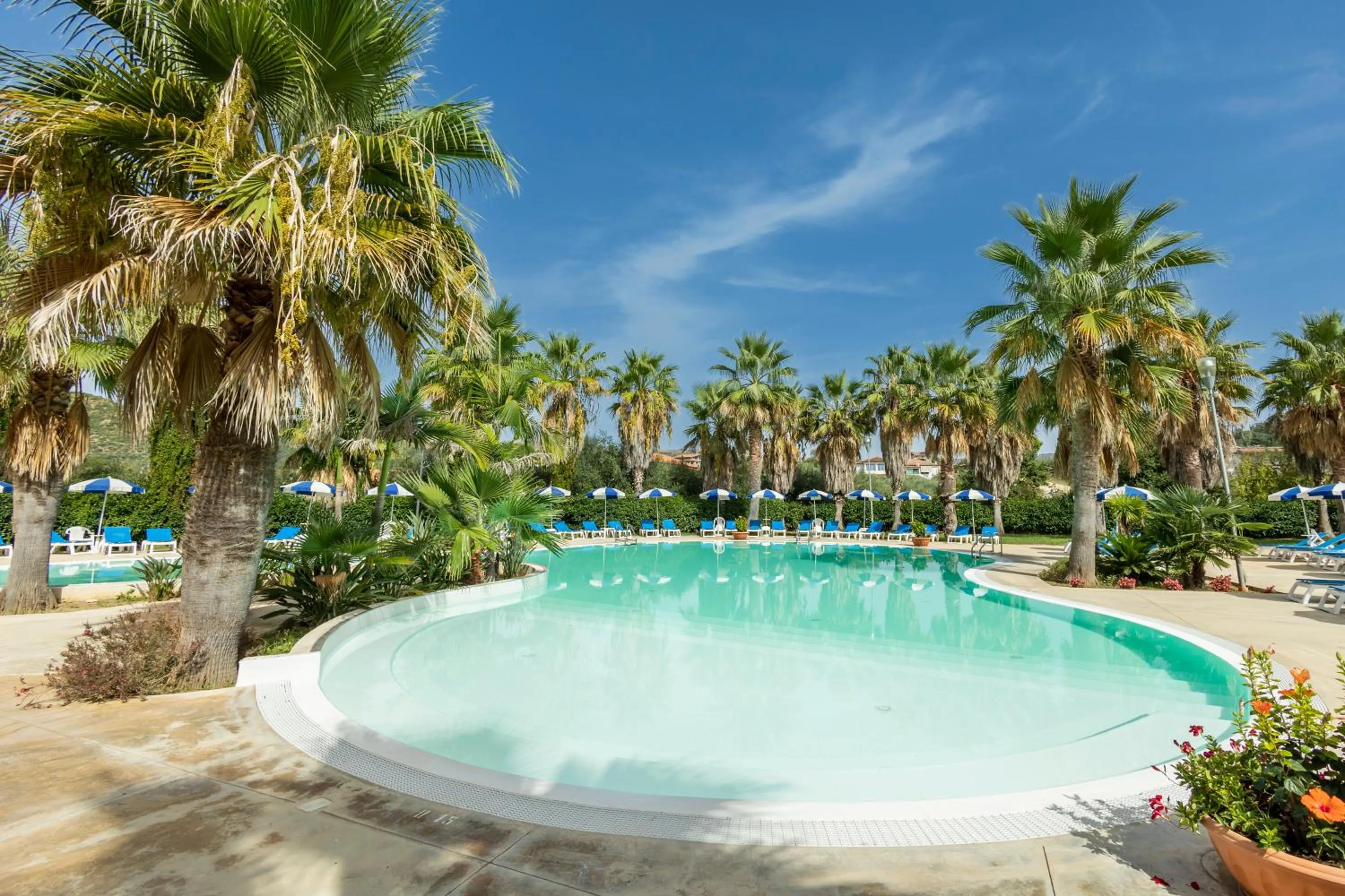 Swimming pool in Prince Franklyn Hotel