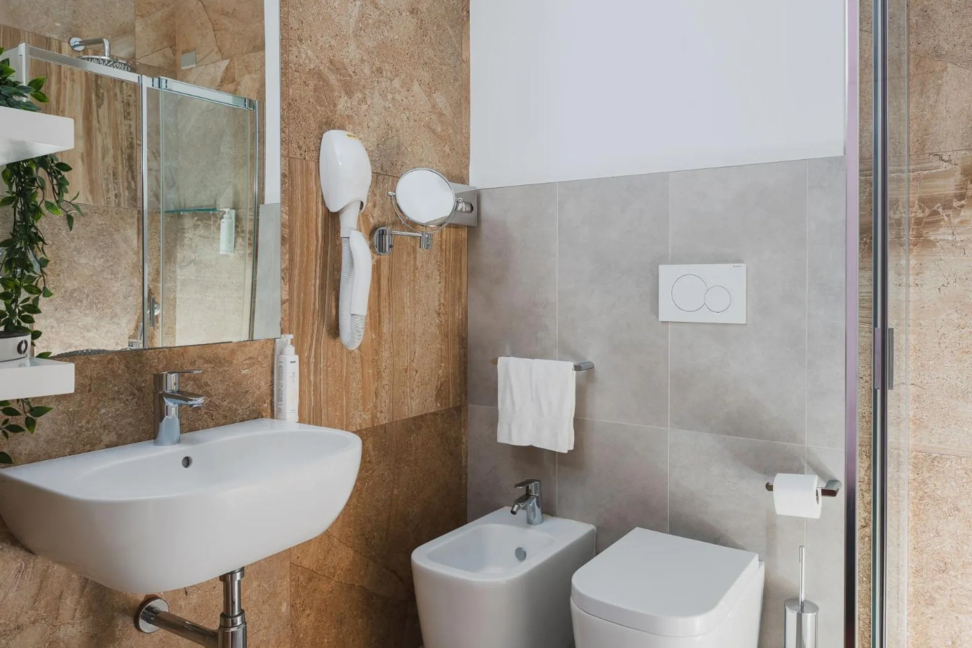 Bathroom in Hotel Parco