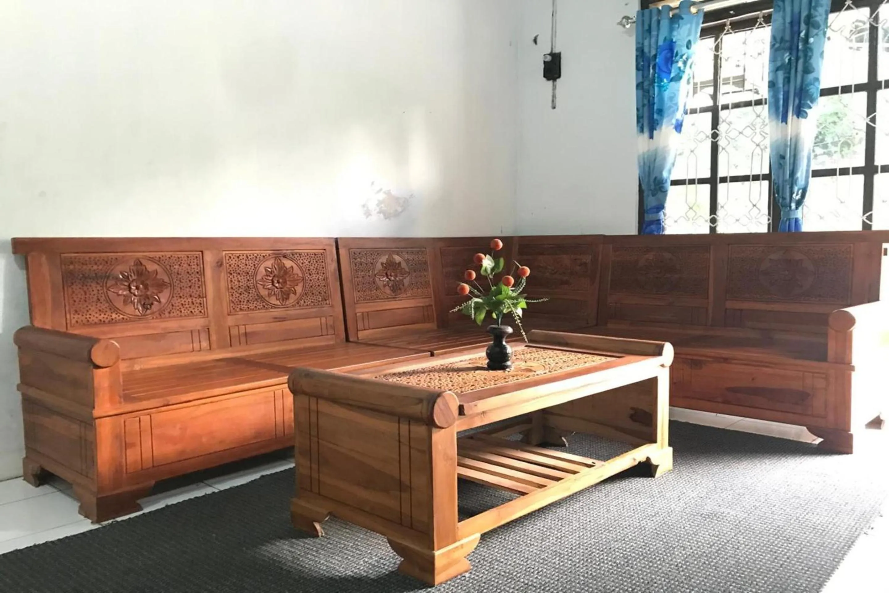 Lobby or reception in Hotel O Homestay Banyumili Samigaluh