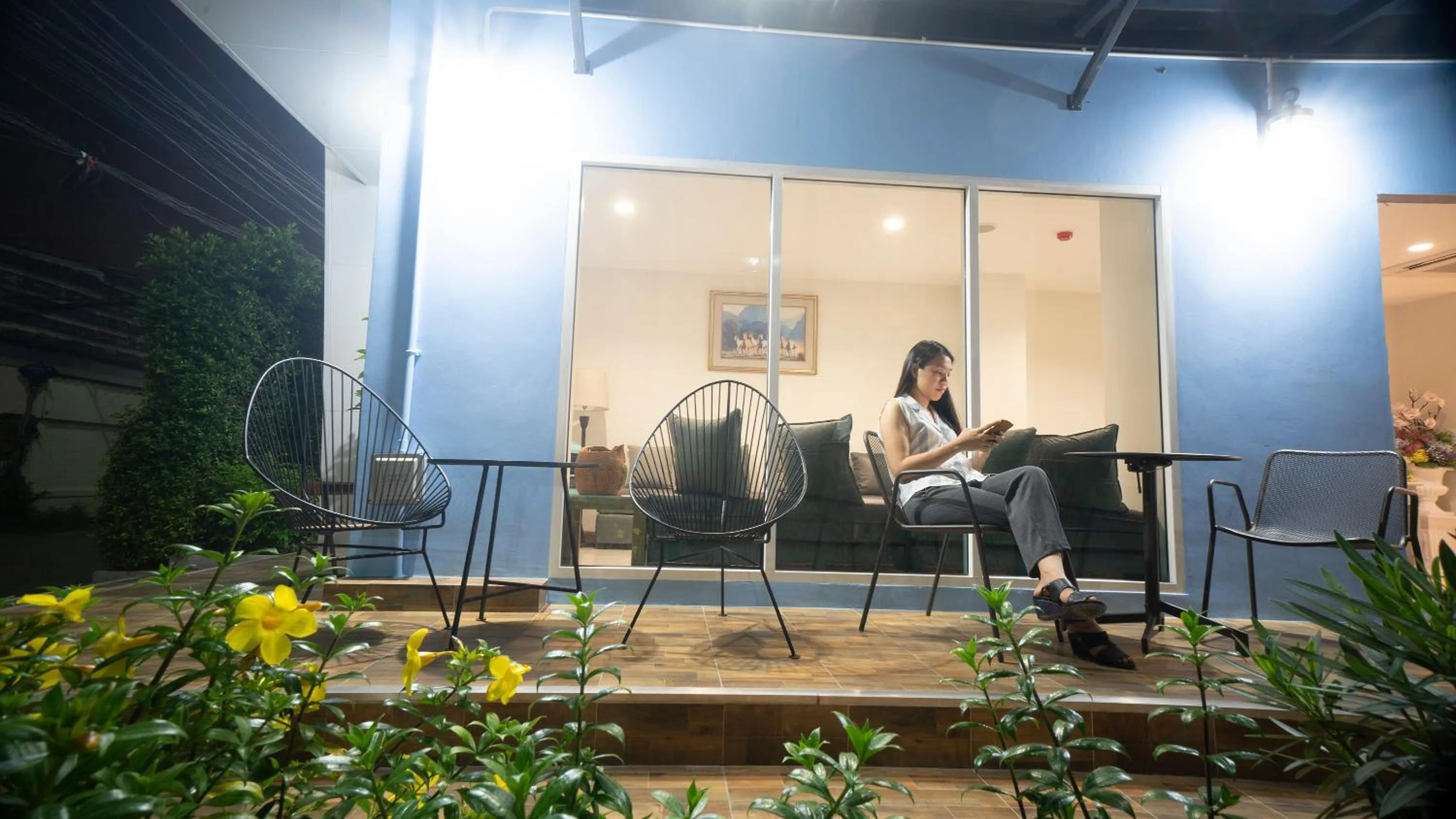 Communal lounge/ TV room in The Willing Hotel and Residence