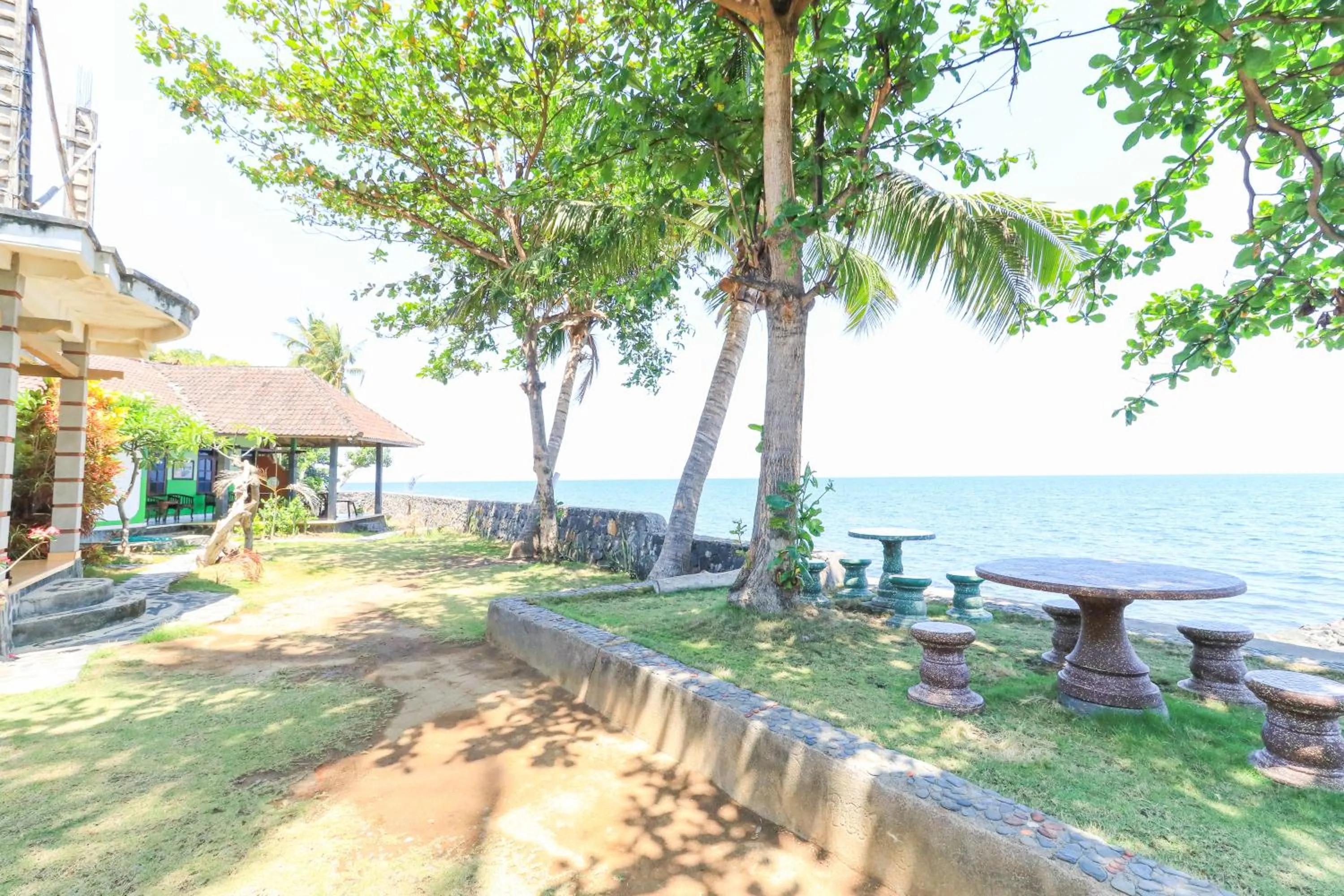 Property building in Hotel Tara Bar & Resto Air Sanih