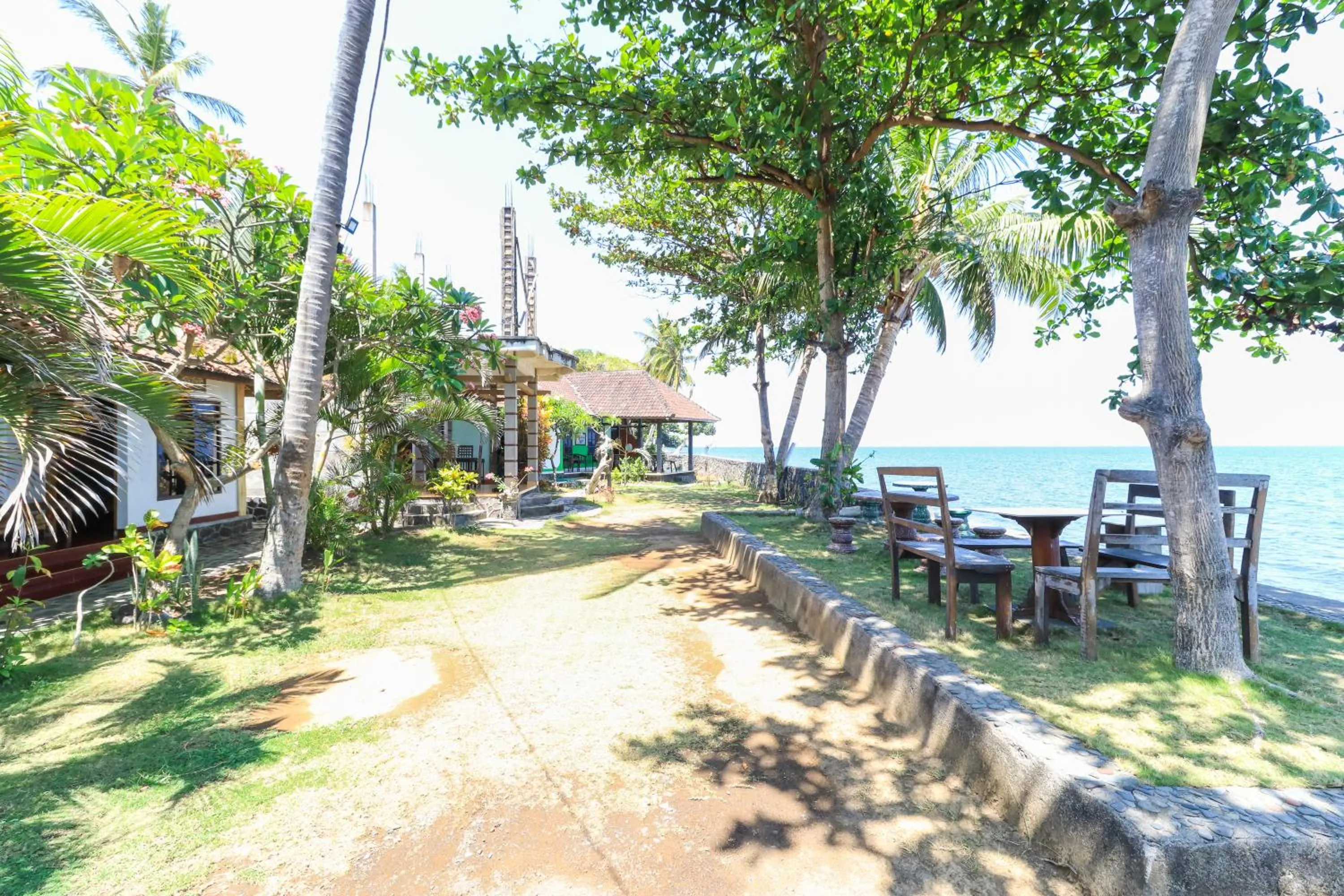 Property building in Hotel Tara Bar & Resto Air Sanih