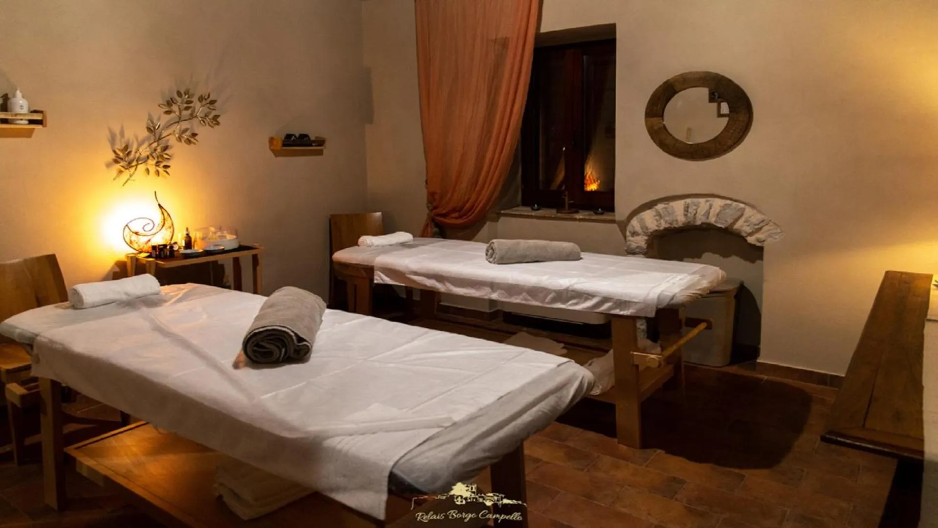 Massage, Bed in Relais Borgo Campello