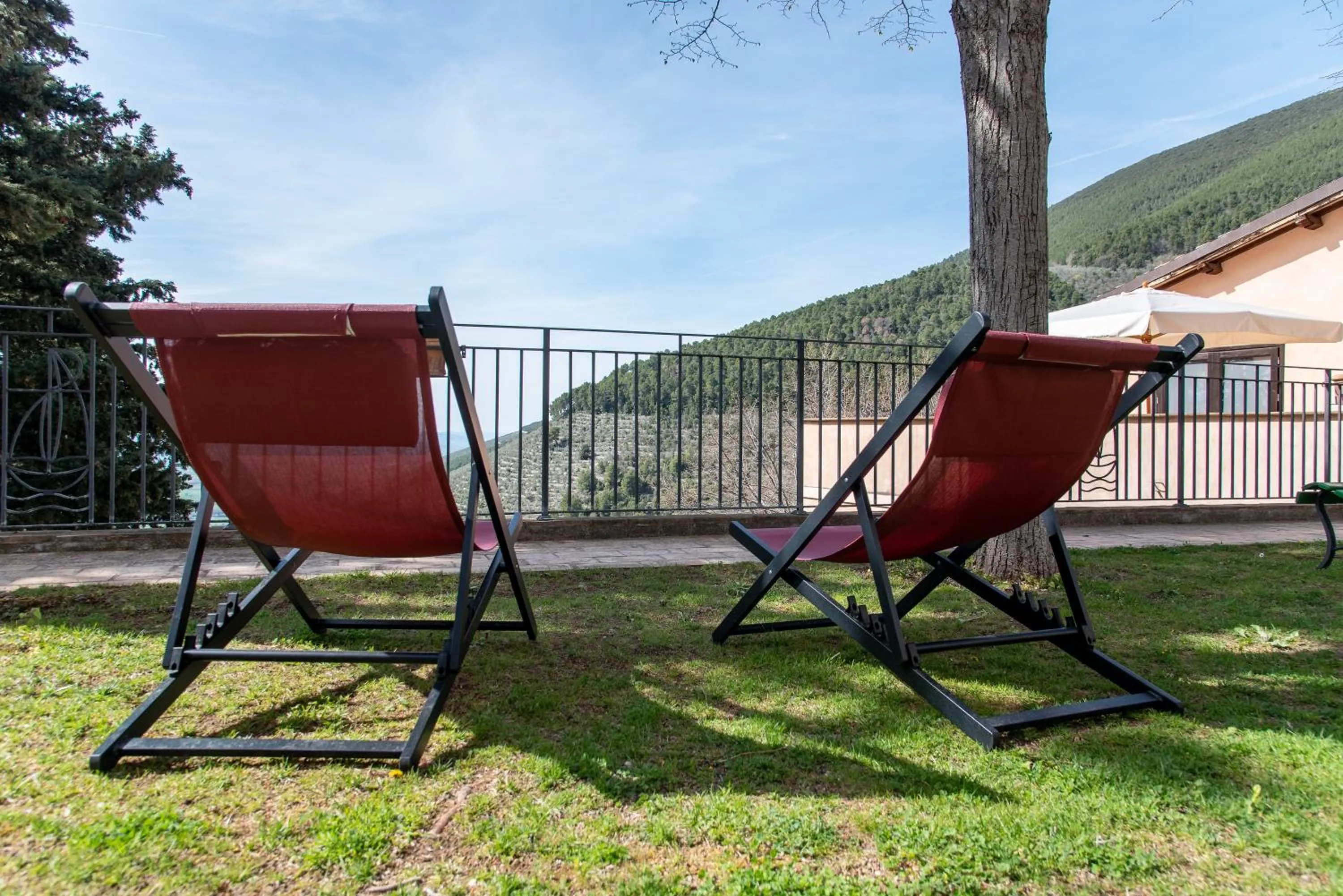 Garden in Relais Borgo Campello