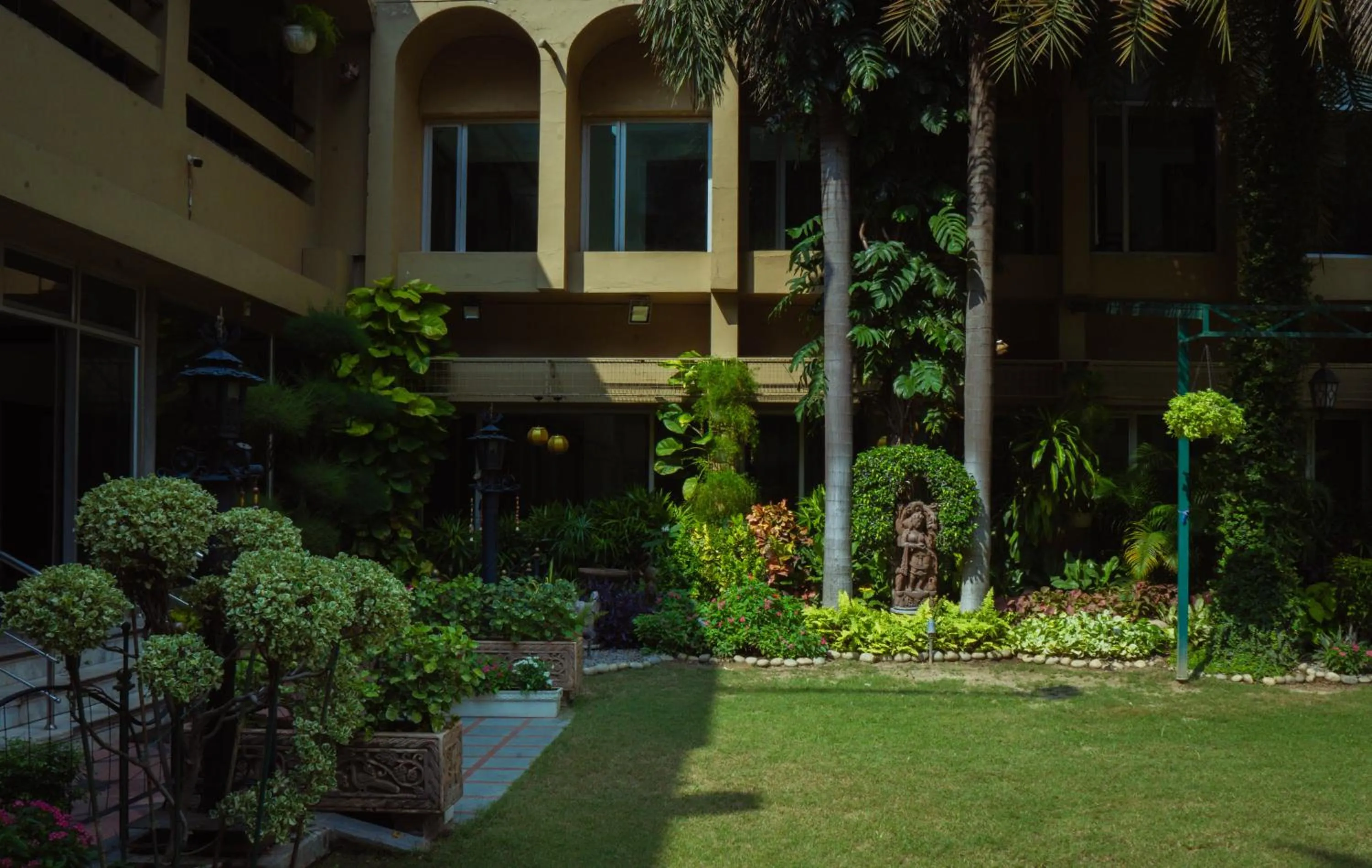 Garden in Hotel Yatrik